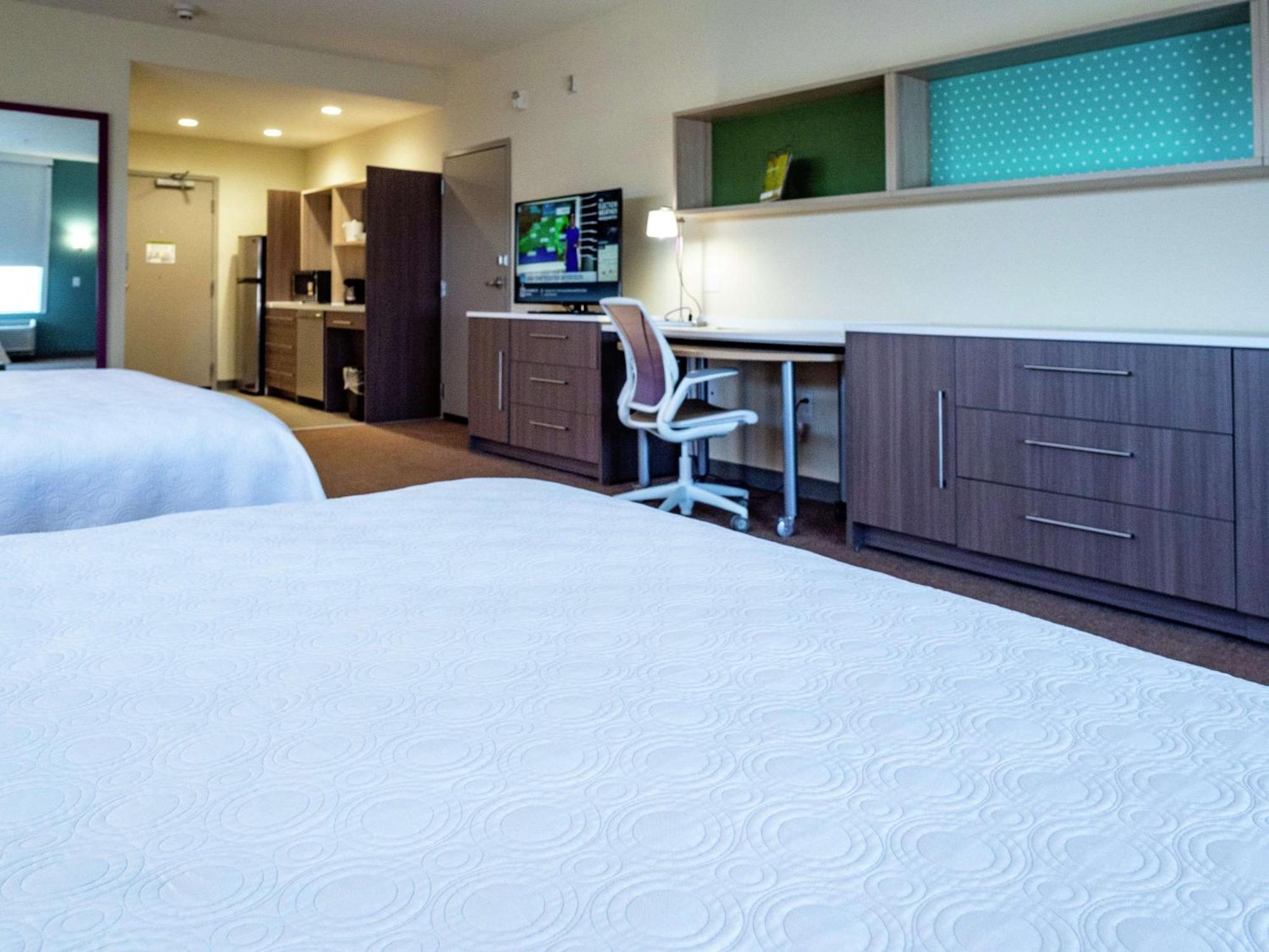 Studio Suite with Two Queen Beds and Sofa Bed - Non-Smoking