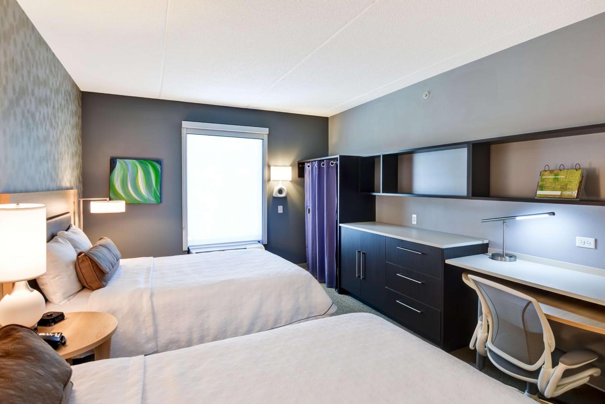 Queen Studio with Two Queen Beds - Non-Smoking