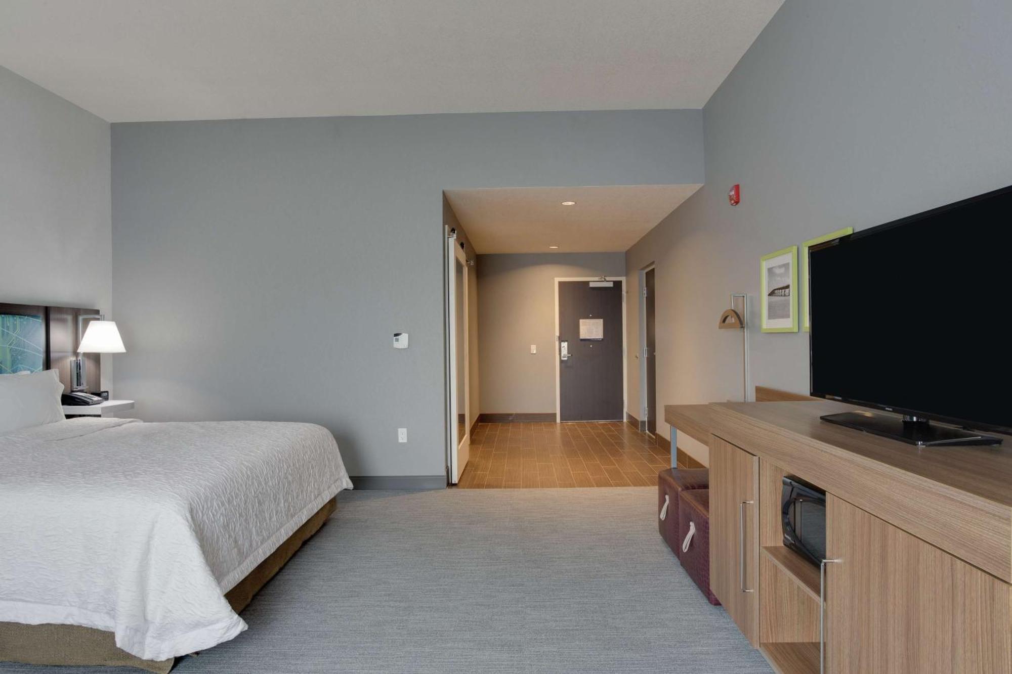 Habitación con cama extragrande y ducha a ras de suelo - Adaptada para personas de movilidad reducida - No fumadores