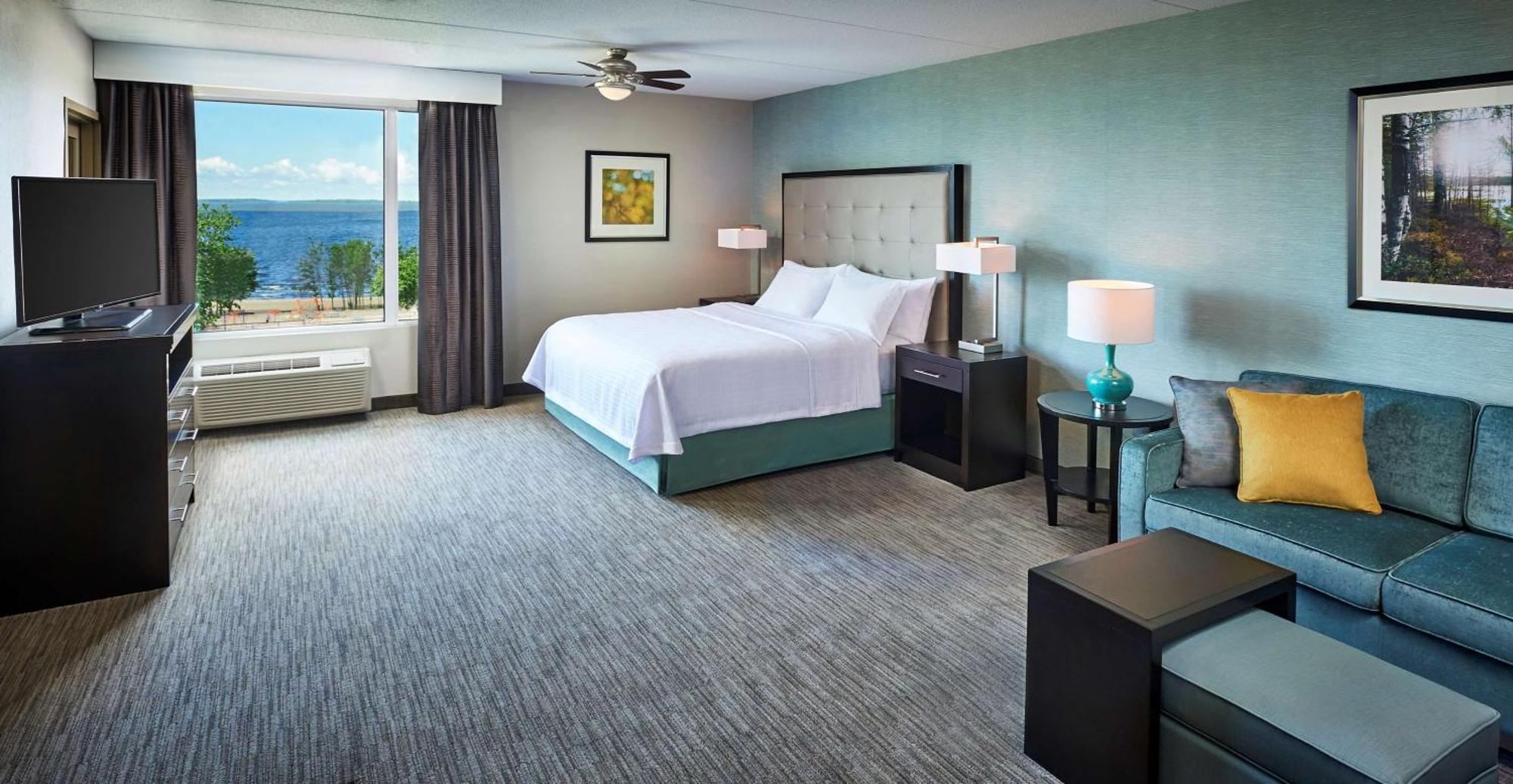 King Studio with Lake View - Mobility/Hearing Accessible - Non-Smoking