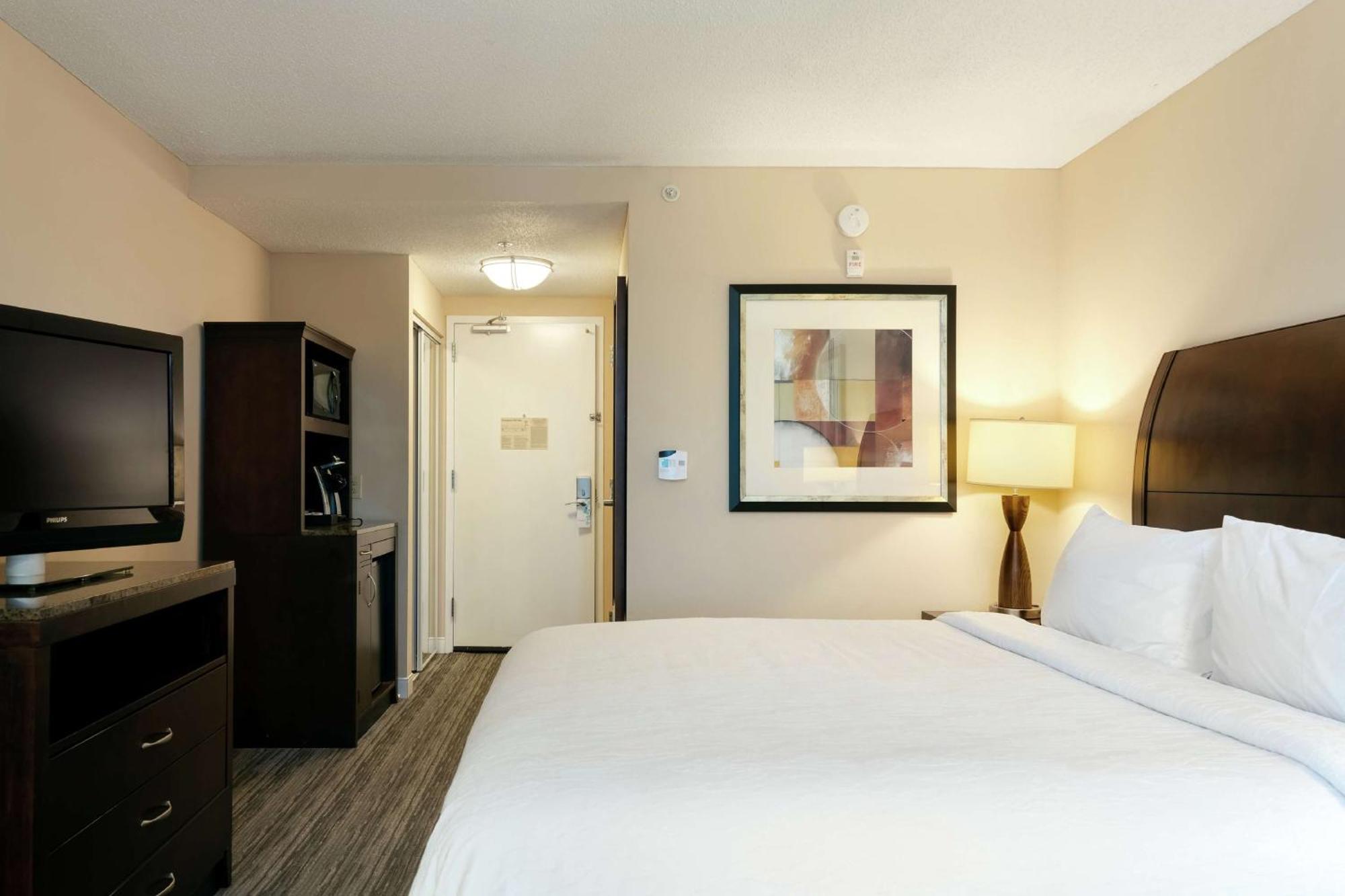 King Room,1557458680:JPEG