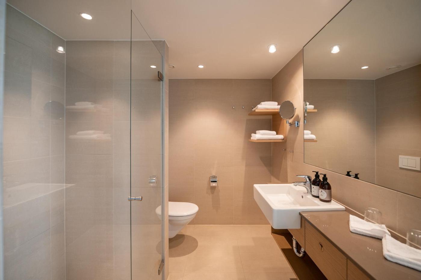 Superior Double Room with Lake View and Balcony