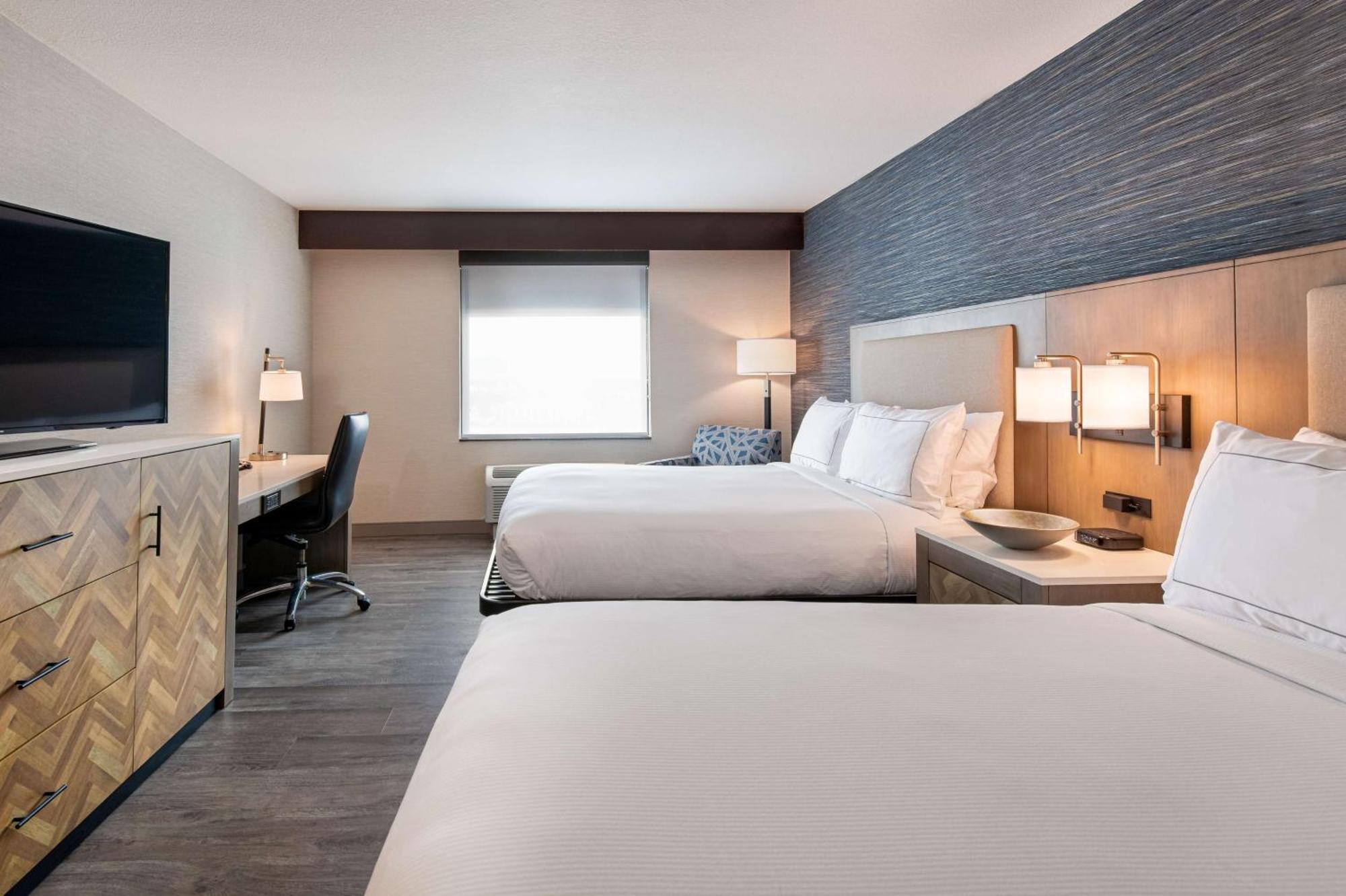 Queen Room with Two Queen Beds - Non-Smoking
