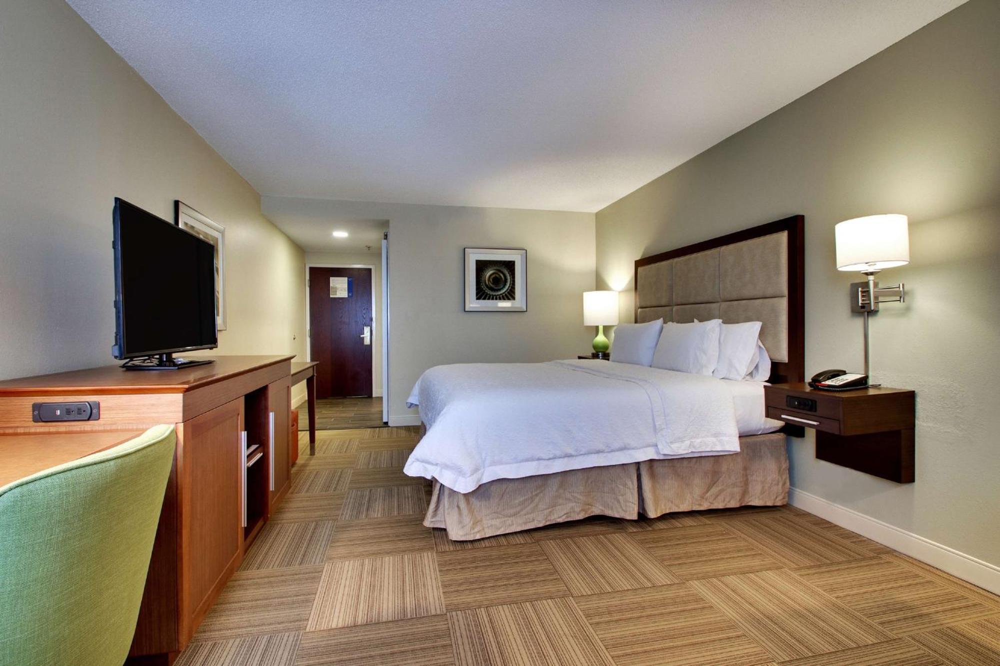 King Room - Non-Smoking