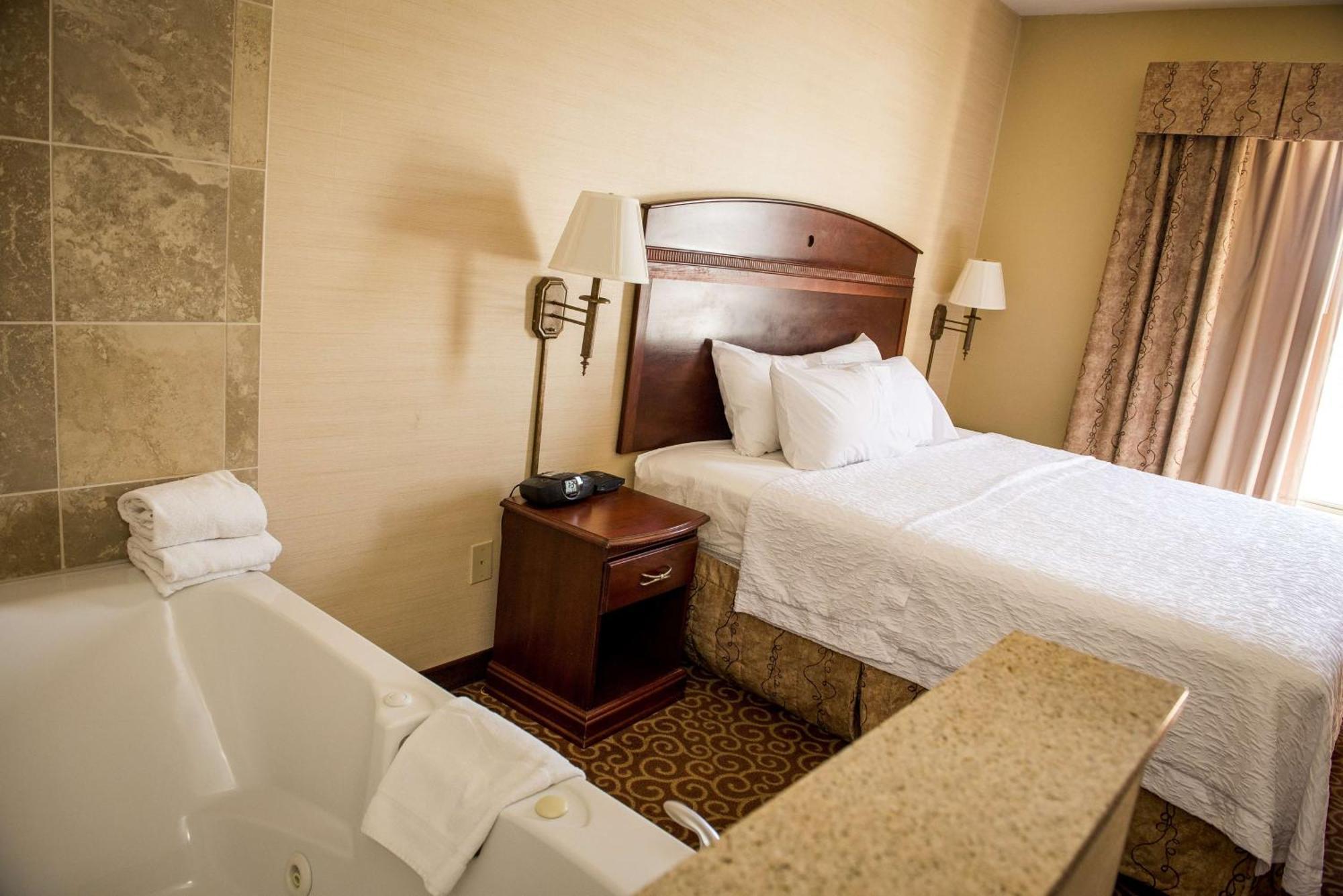 King Room with Whirlpool
