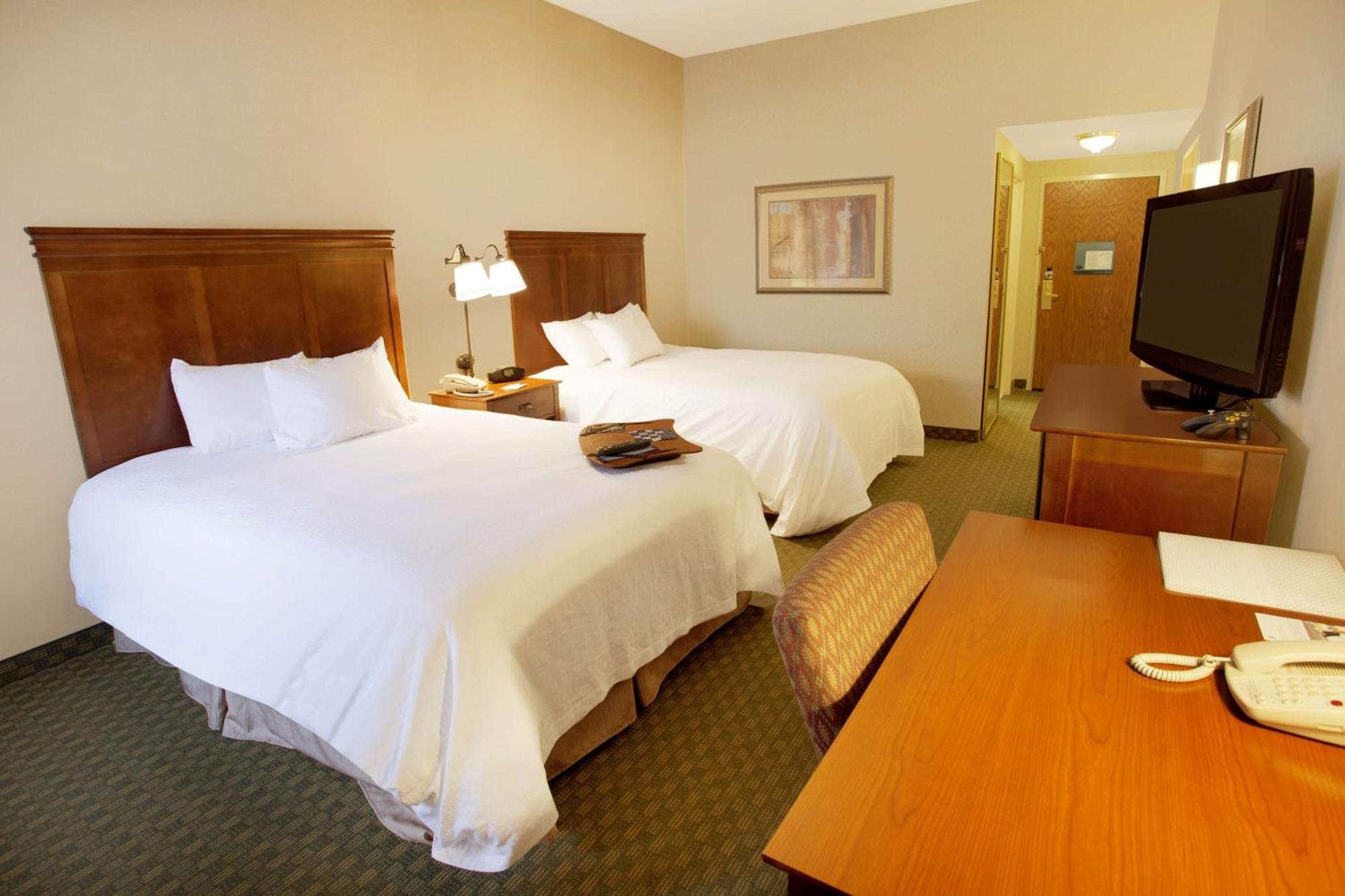 Room with Two Queen Beds - Non-Smoking