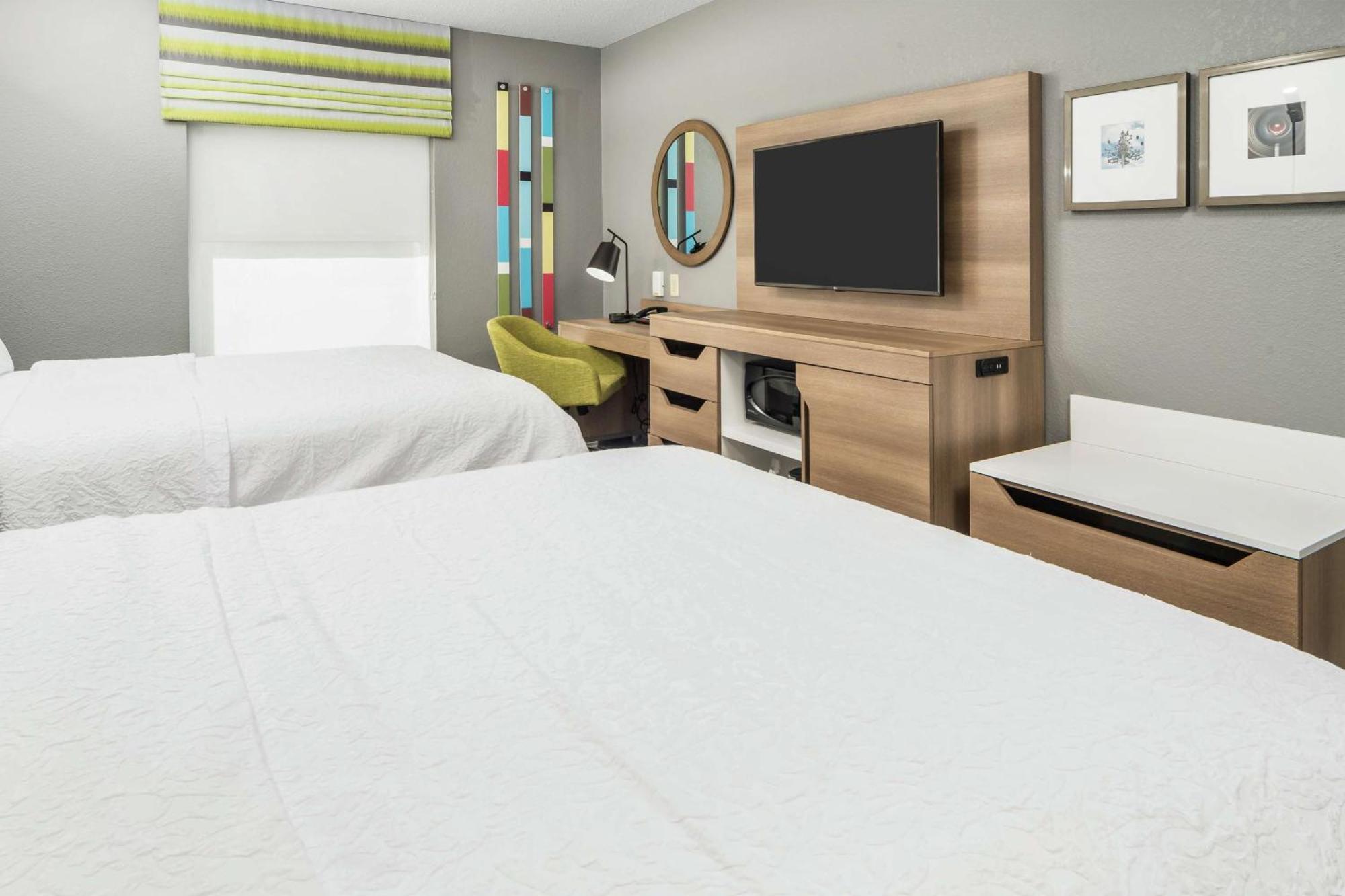 Room with Two Queen Beds - Non-Smoking