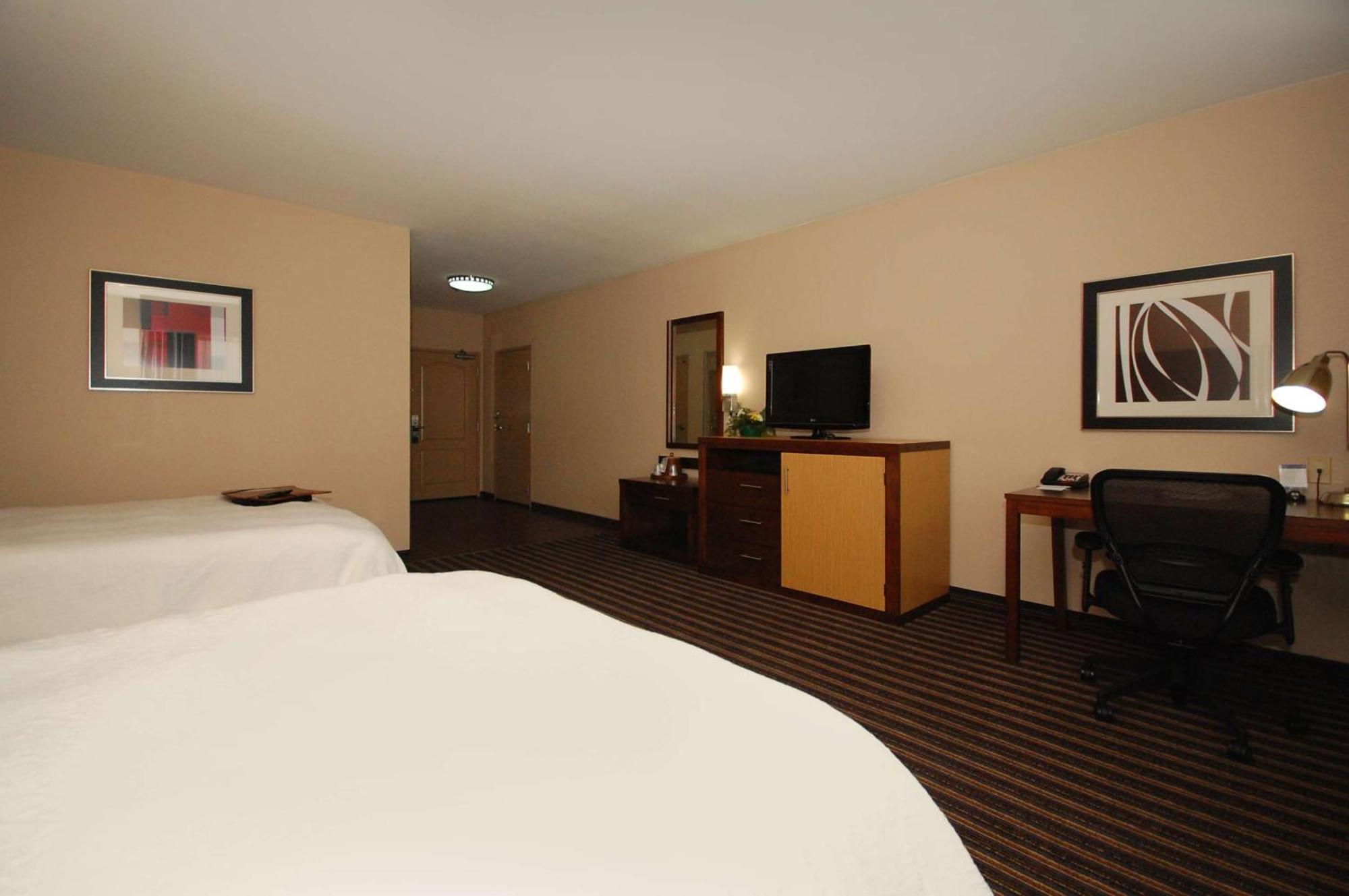 Queen Room with Two Queen Beds - Hearing Access/Non-Smoking