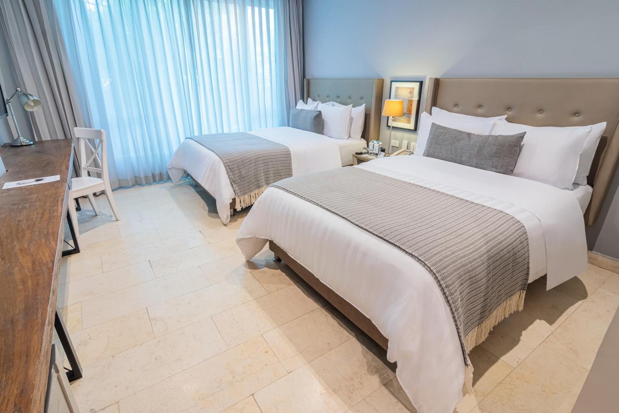 Superior Twin Room,1557902494:JPEG