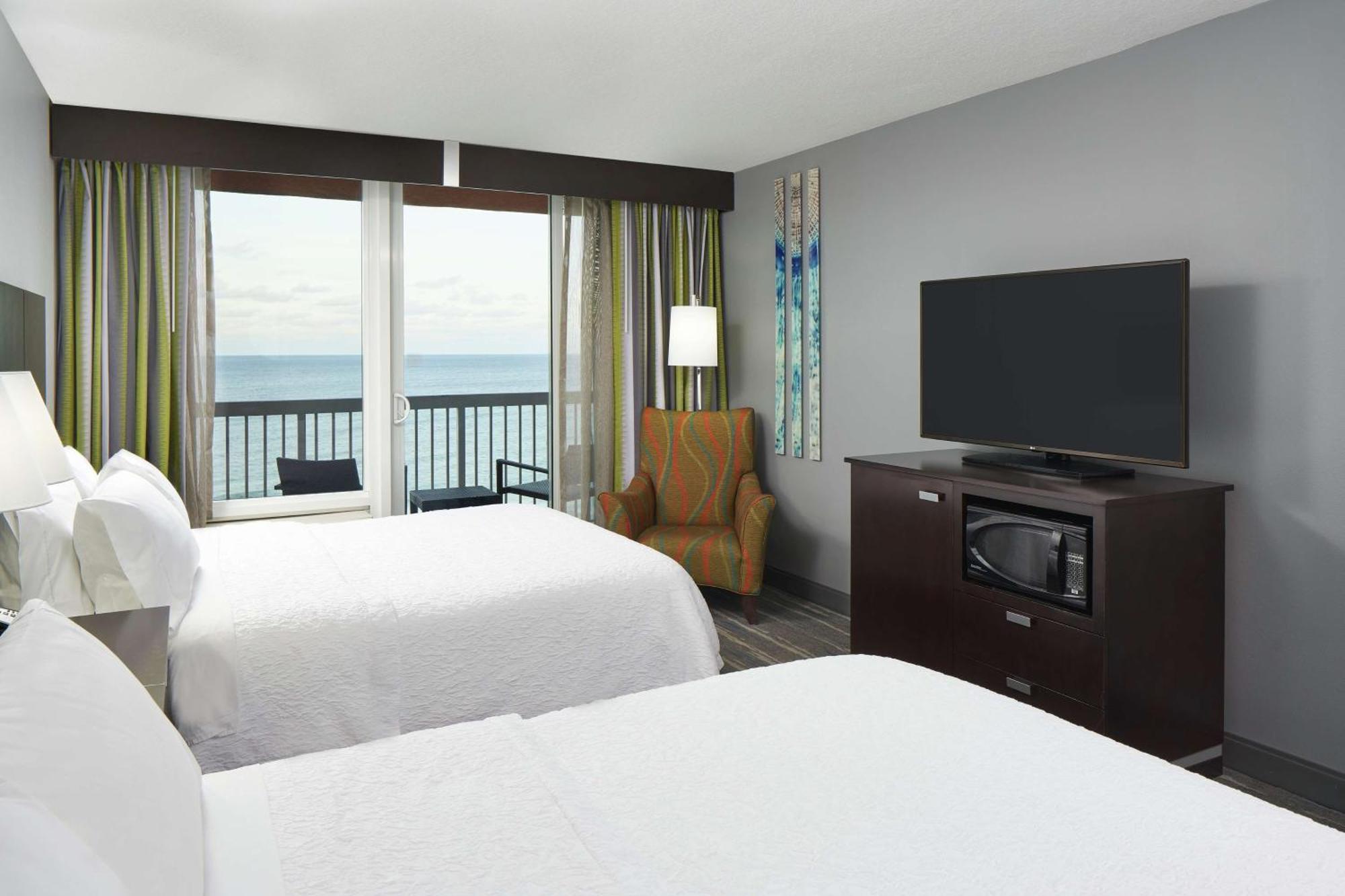 Queen Room Ocean Front,1557912007:JPEG