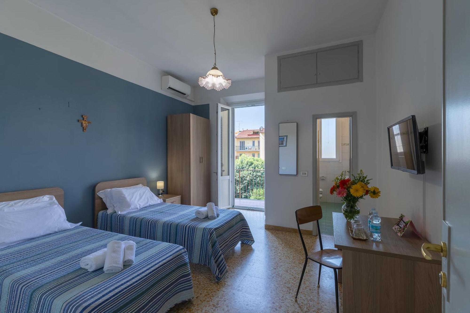 Tweepersoonskamer met 1 of 2 Bedden en Balkon