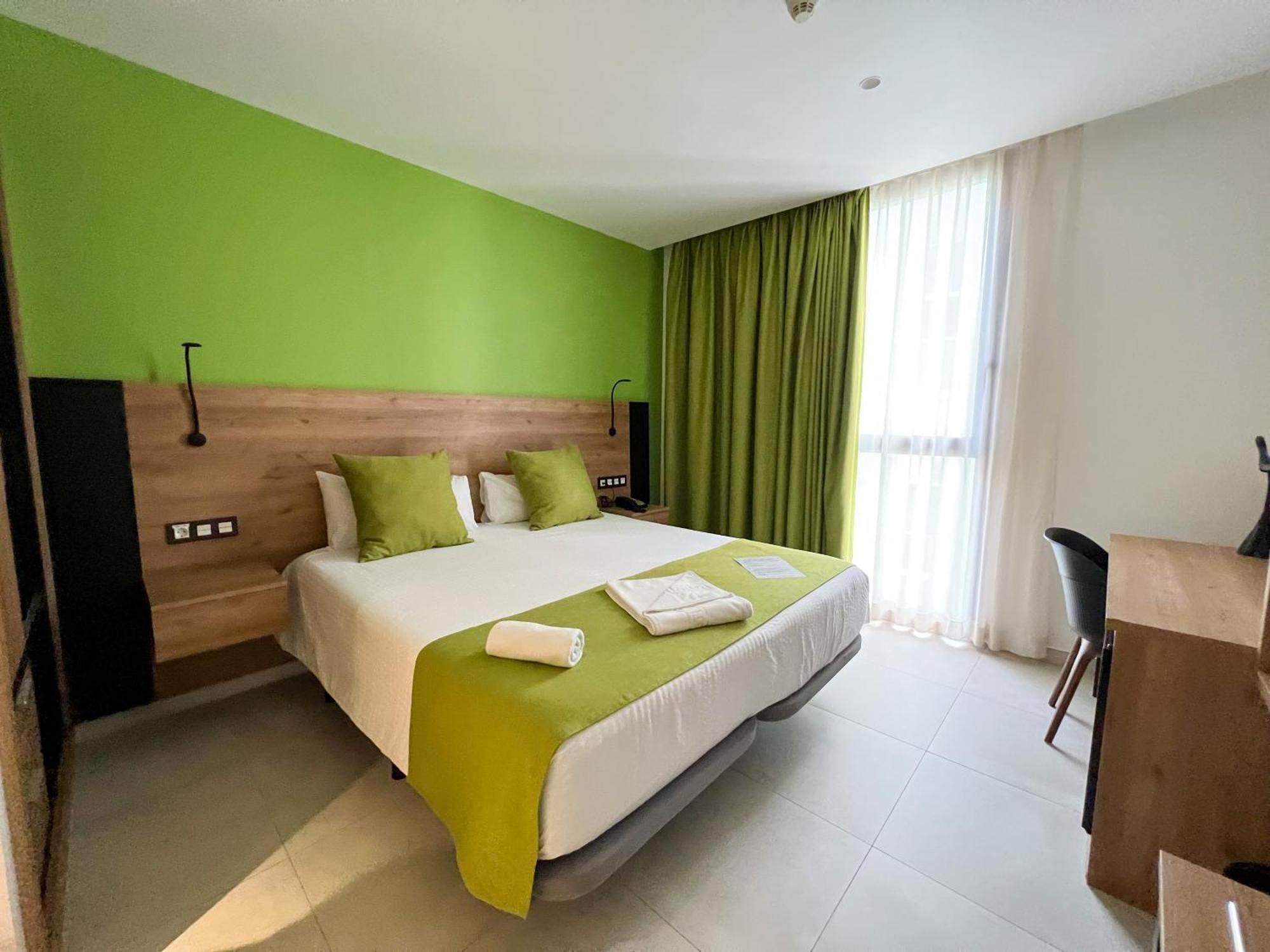 Superior Queen Room