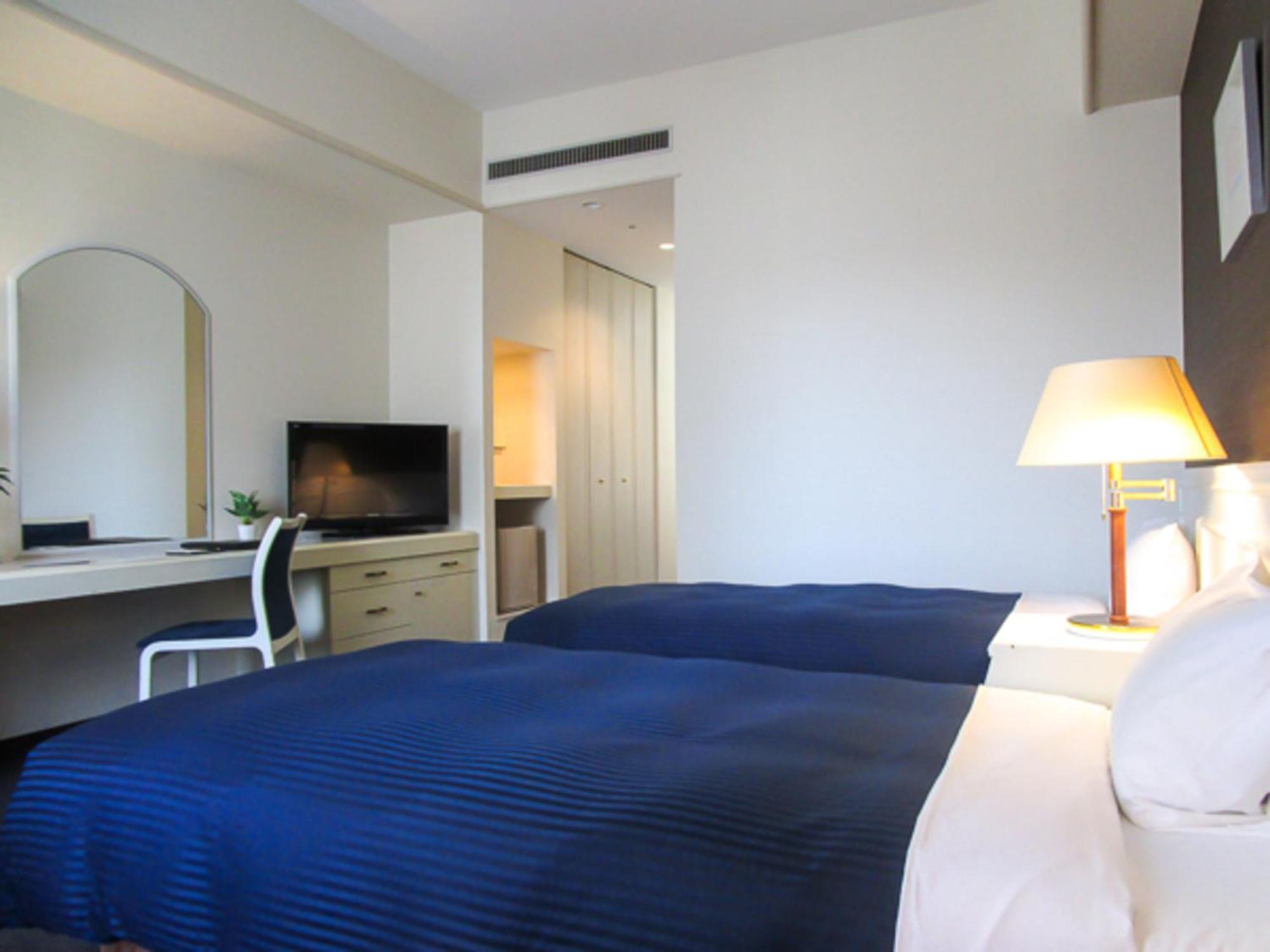 Large Twin Room