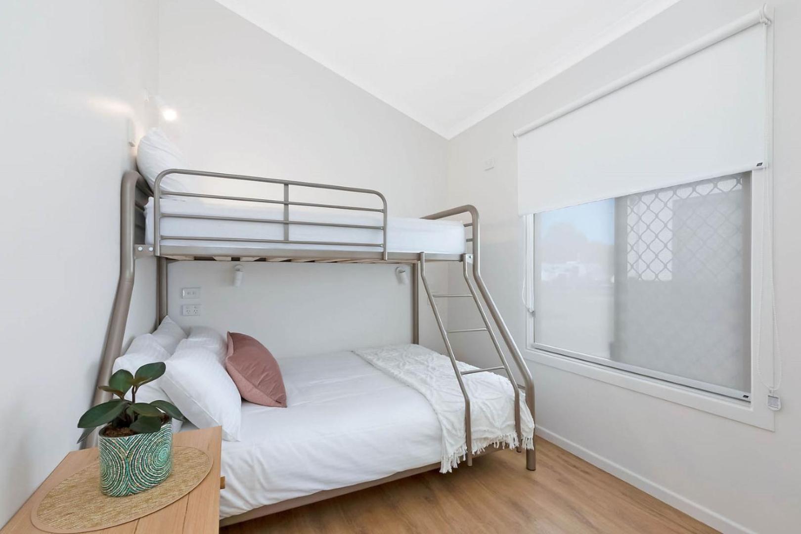 Deluxe Two-Bedroom Bungalow (5 Guests)