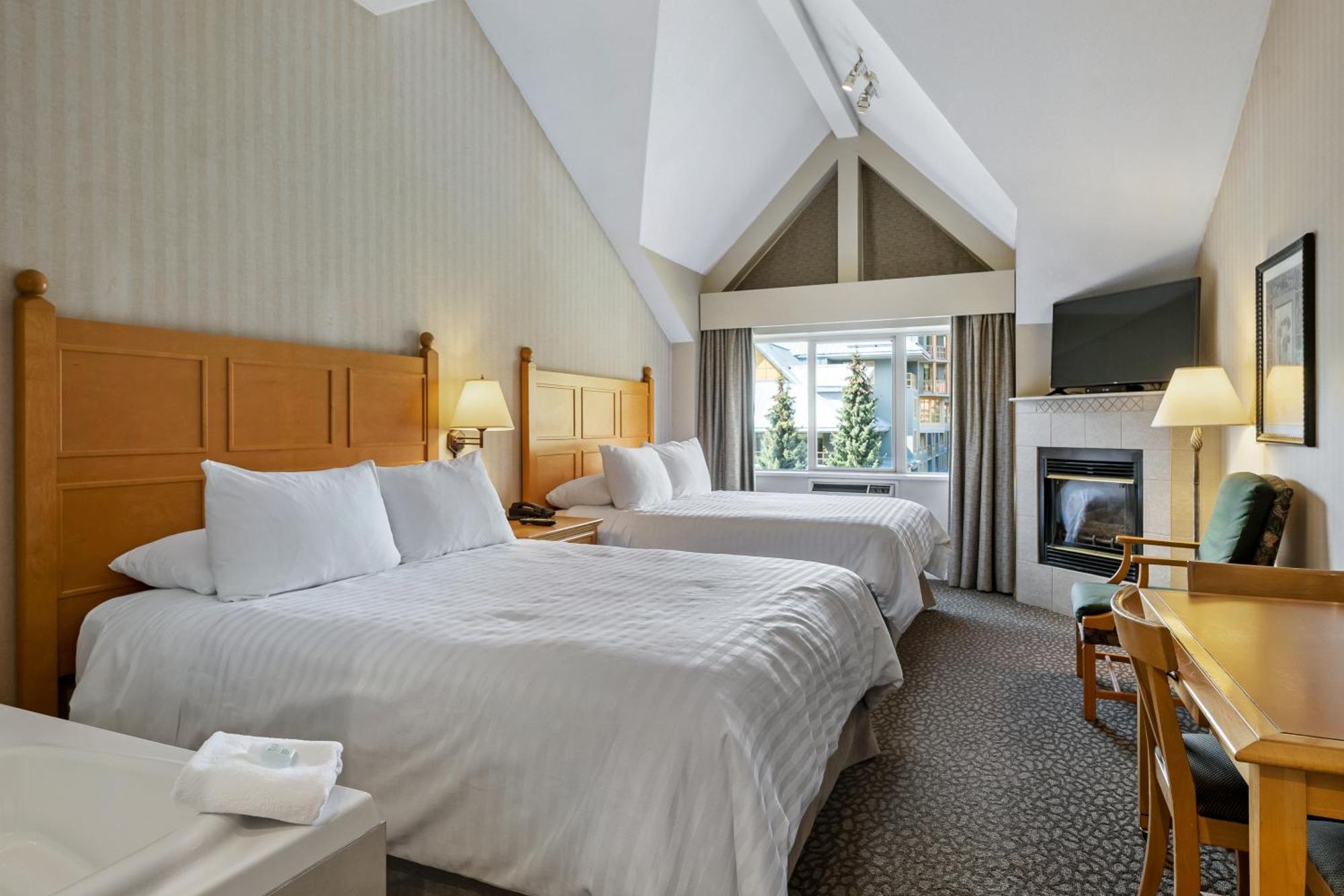Premium Studio Two Queen Beds,1588061011:JPEG