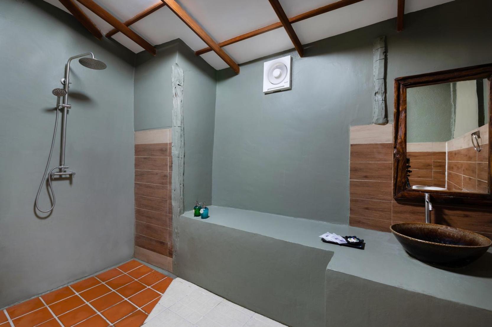 Pool Suite,1558292434:JPEG