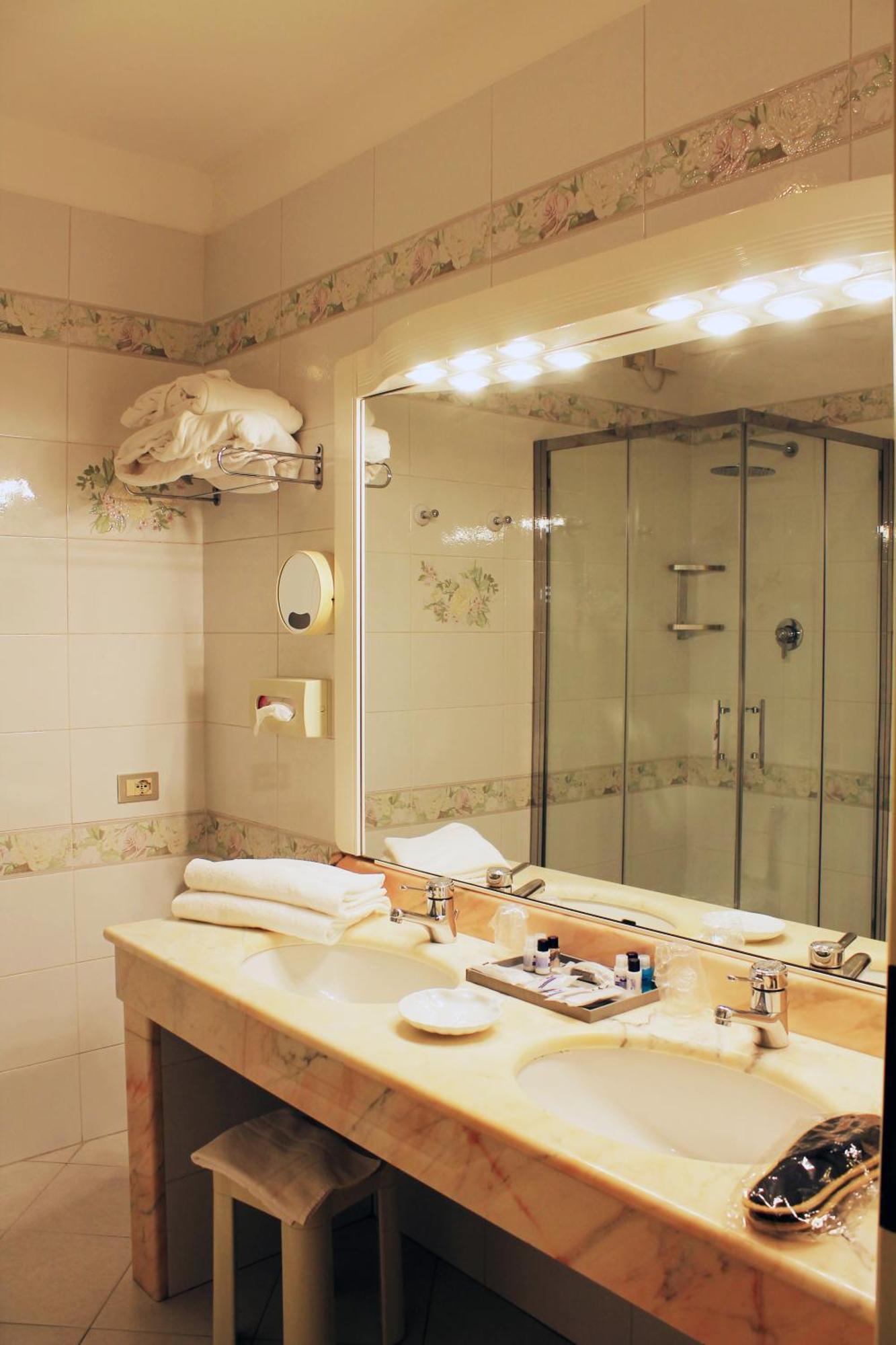 Classic Double or Twin Room