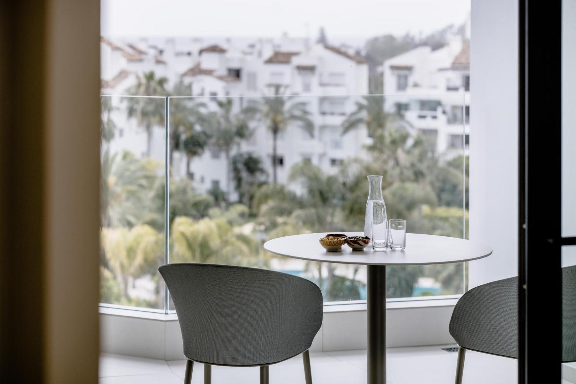 Corner Suite Sea View