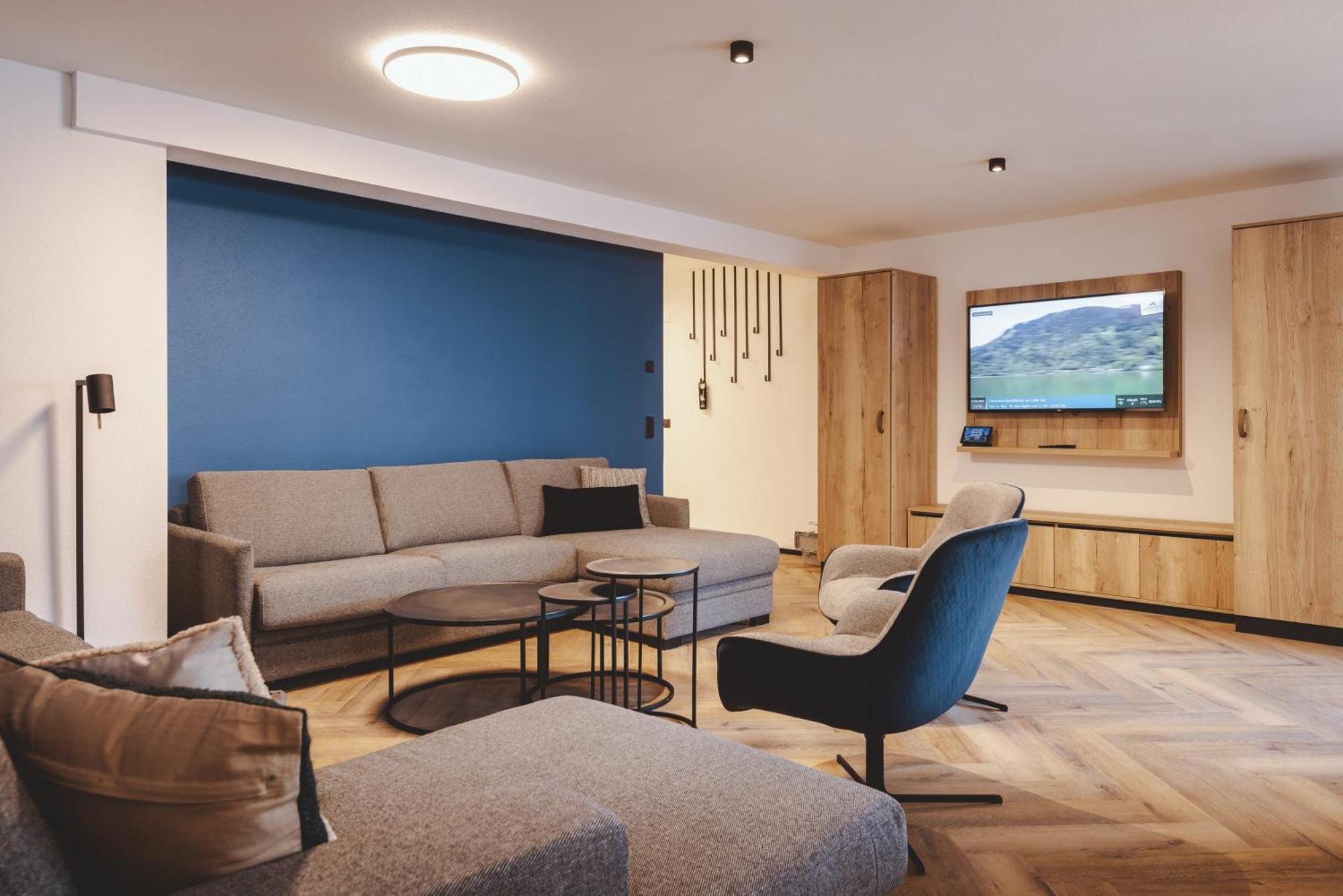 Three-Bedroom Suite Sauna