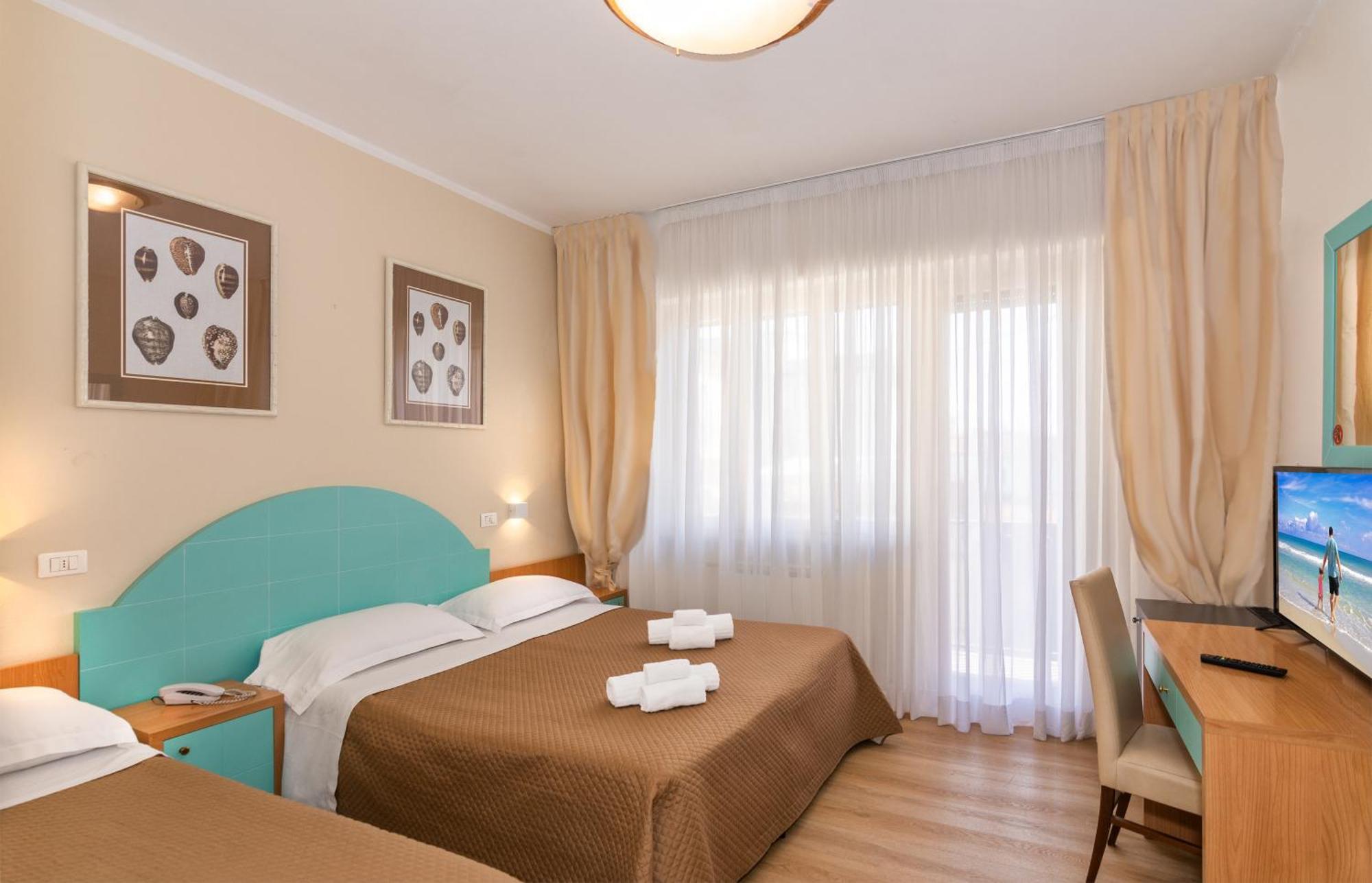 Triple Room with Balcony