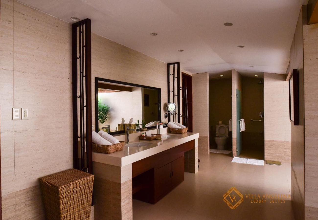 Superior King Suite