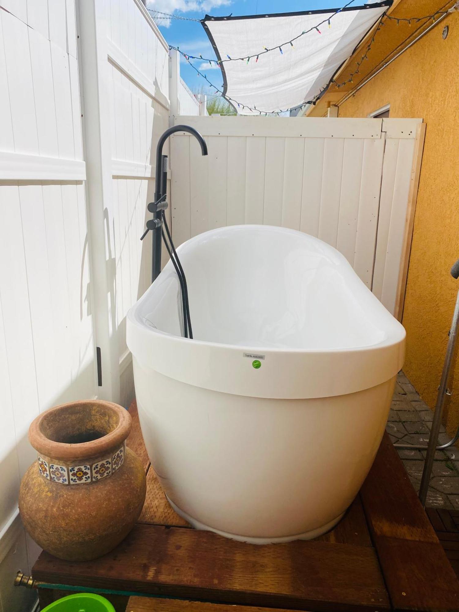Studio with Spa Bath