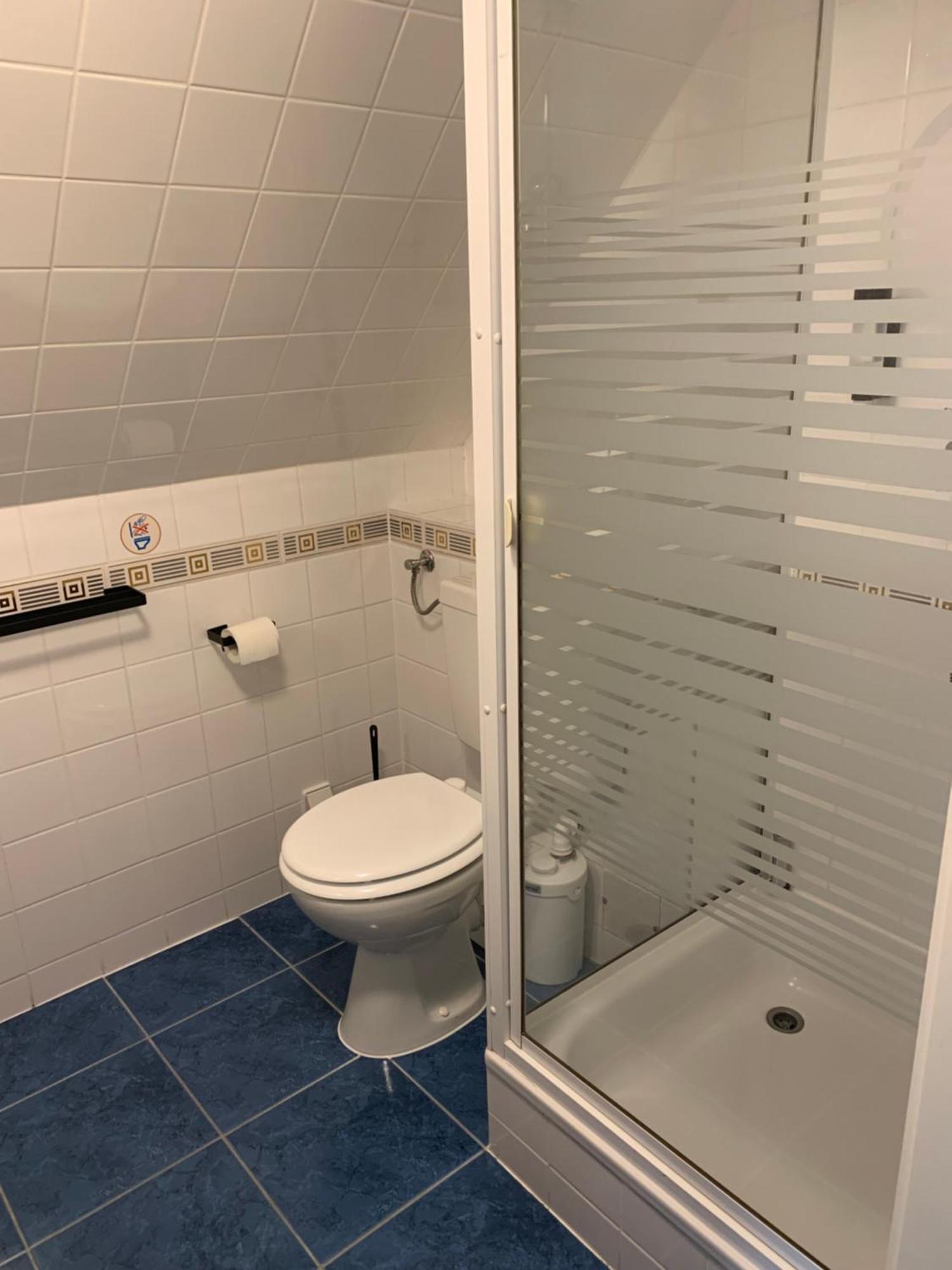 Small Double Room,1559074261:JPEG