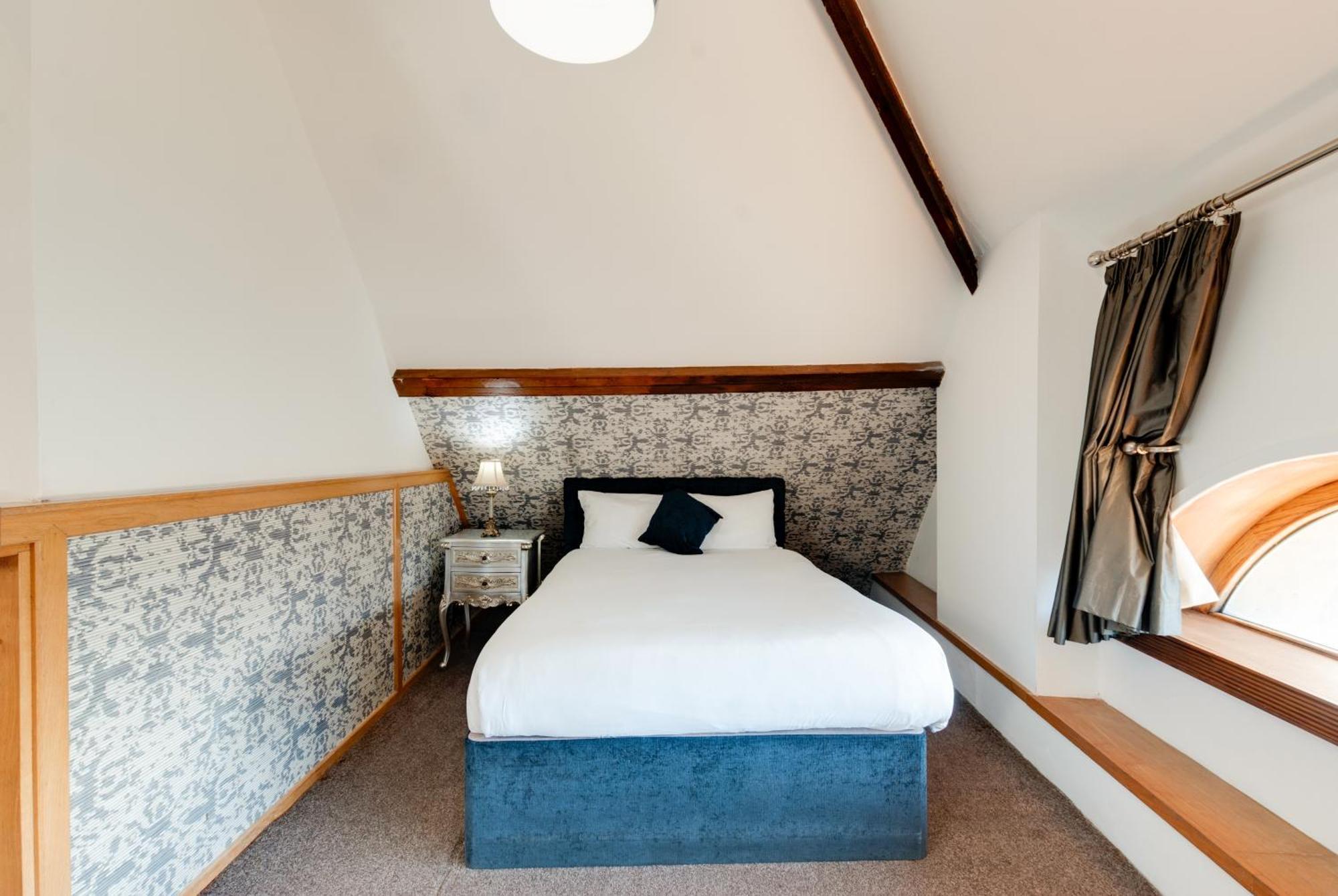 Duplex Suite,1559086879:JPEG