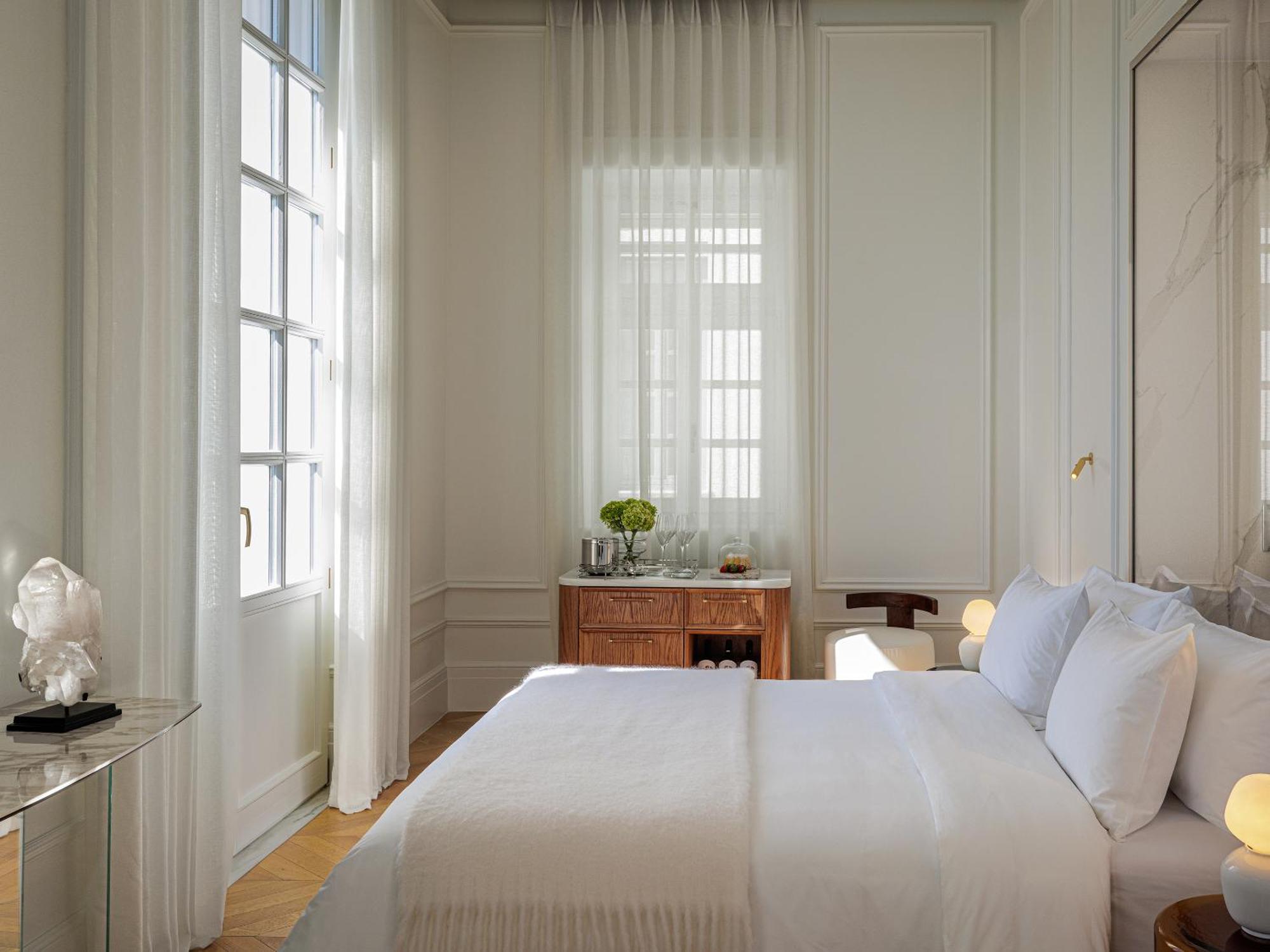 Acropolis Grand Apartment