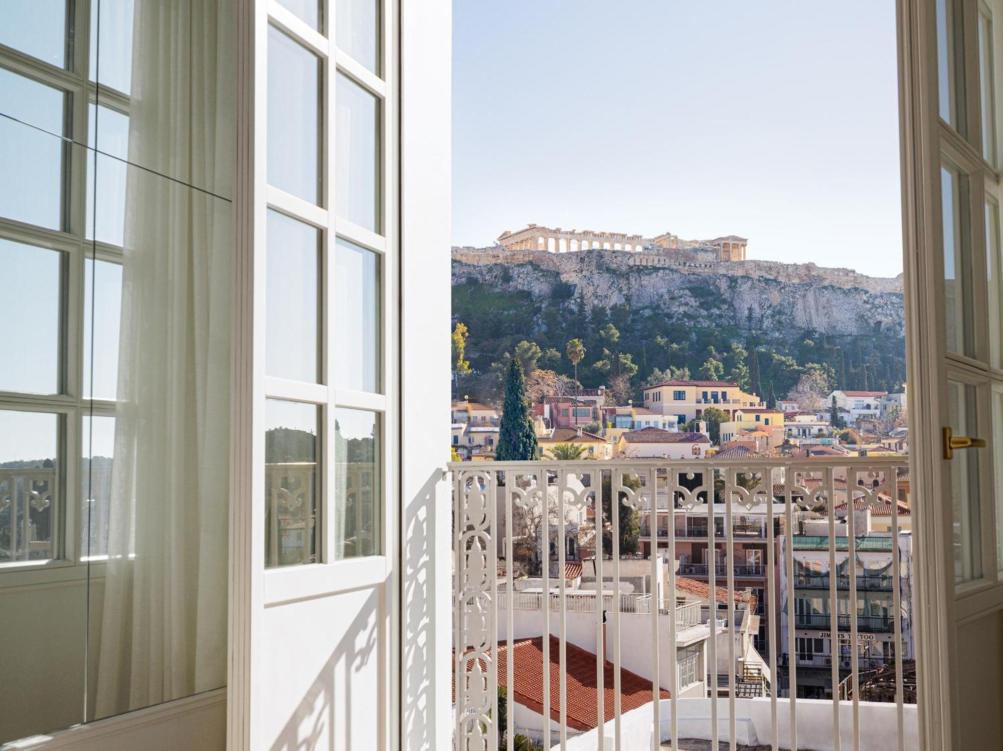 Acropolis Grand Apartment