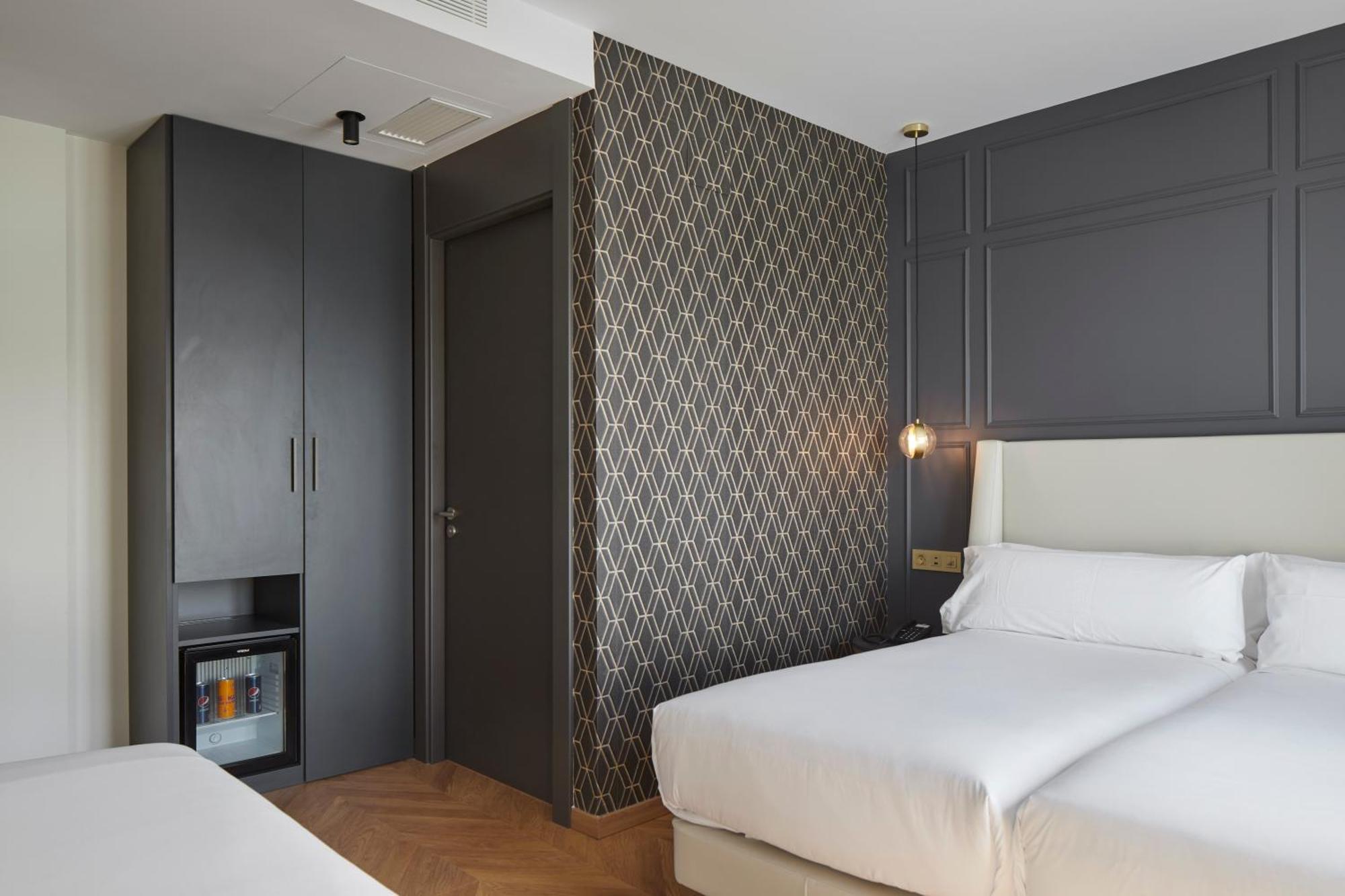 Triple Room,1559002270:JPEG