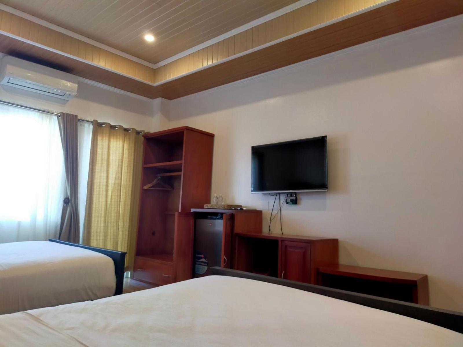 Twin Room with Mountain View