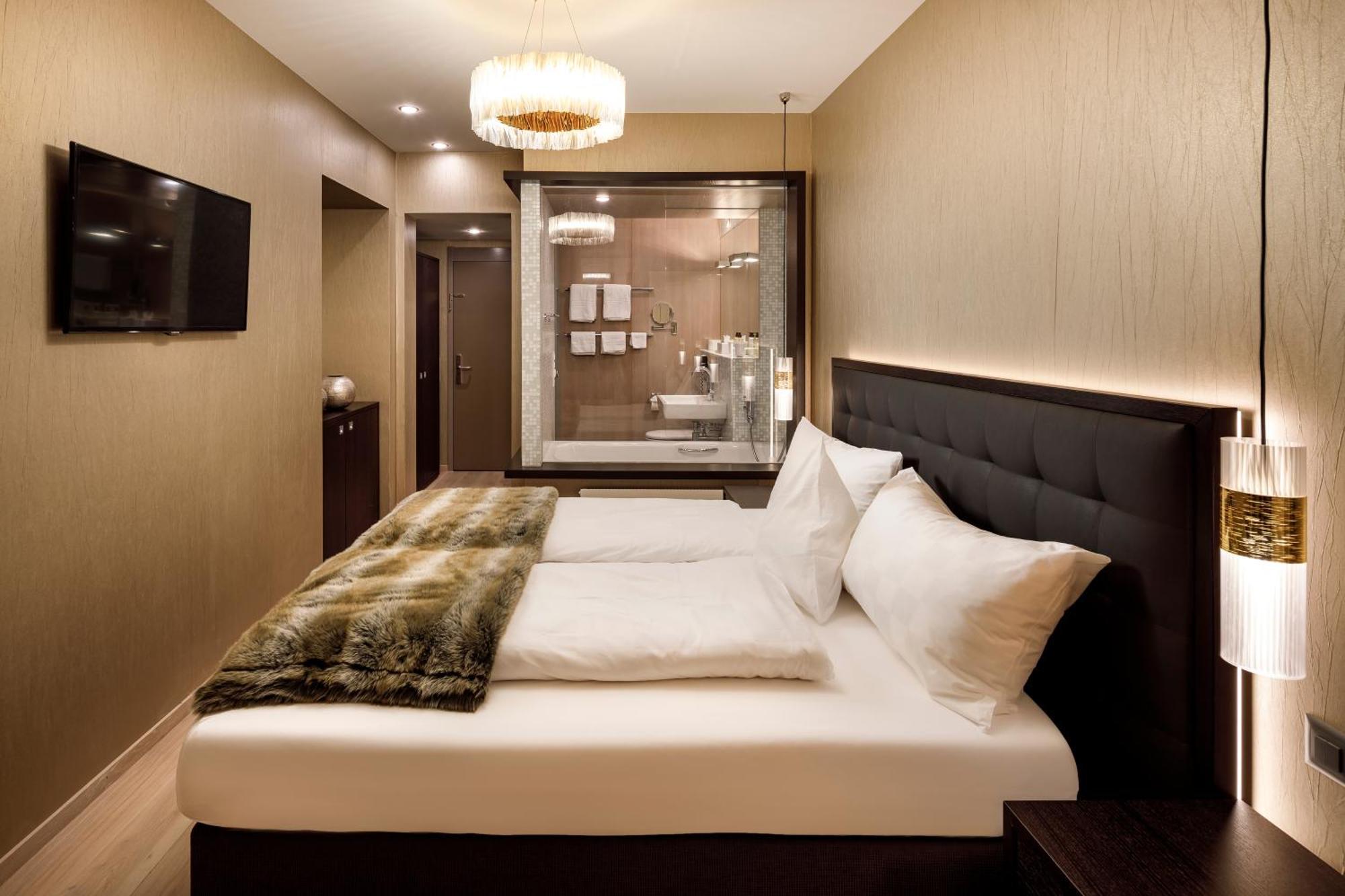 Doppelzimmer mit Balkon