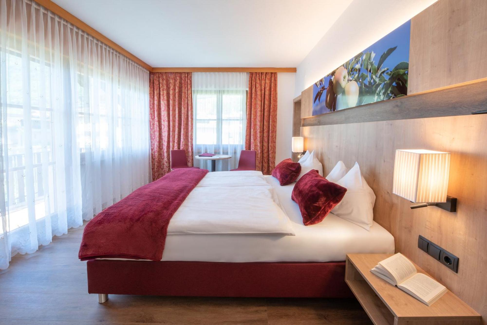 Doppelzimmer mit Gartenblick