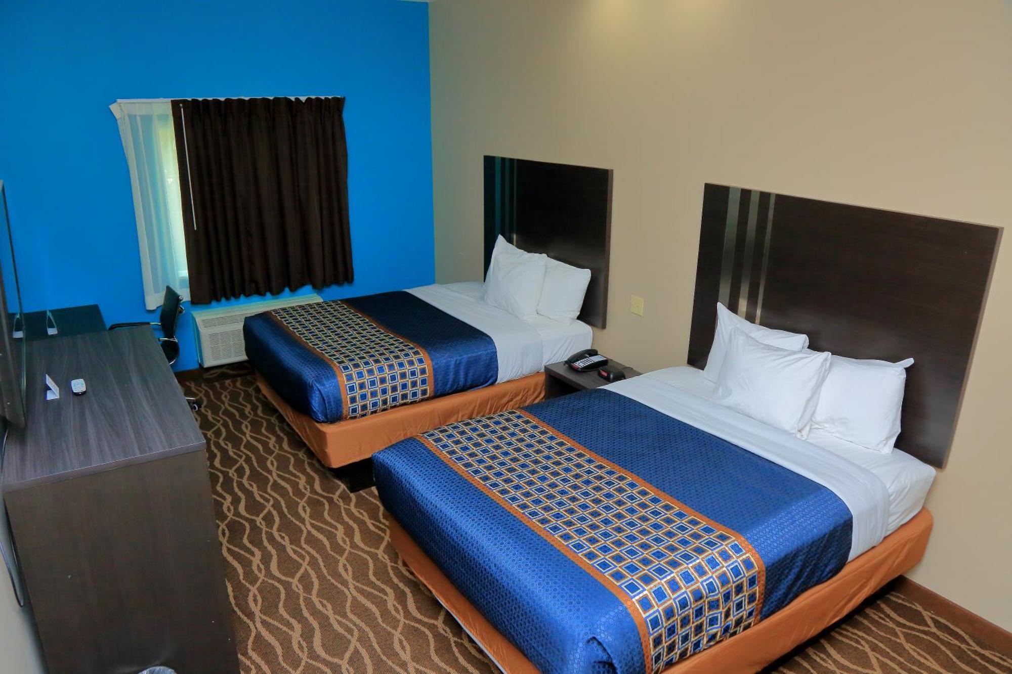 2 Queen Beds Non-Smoking