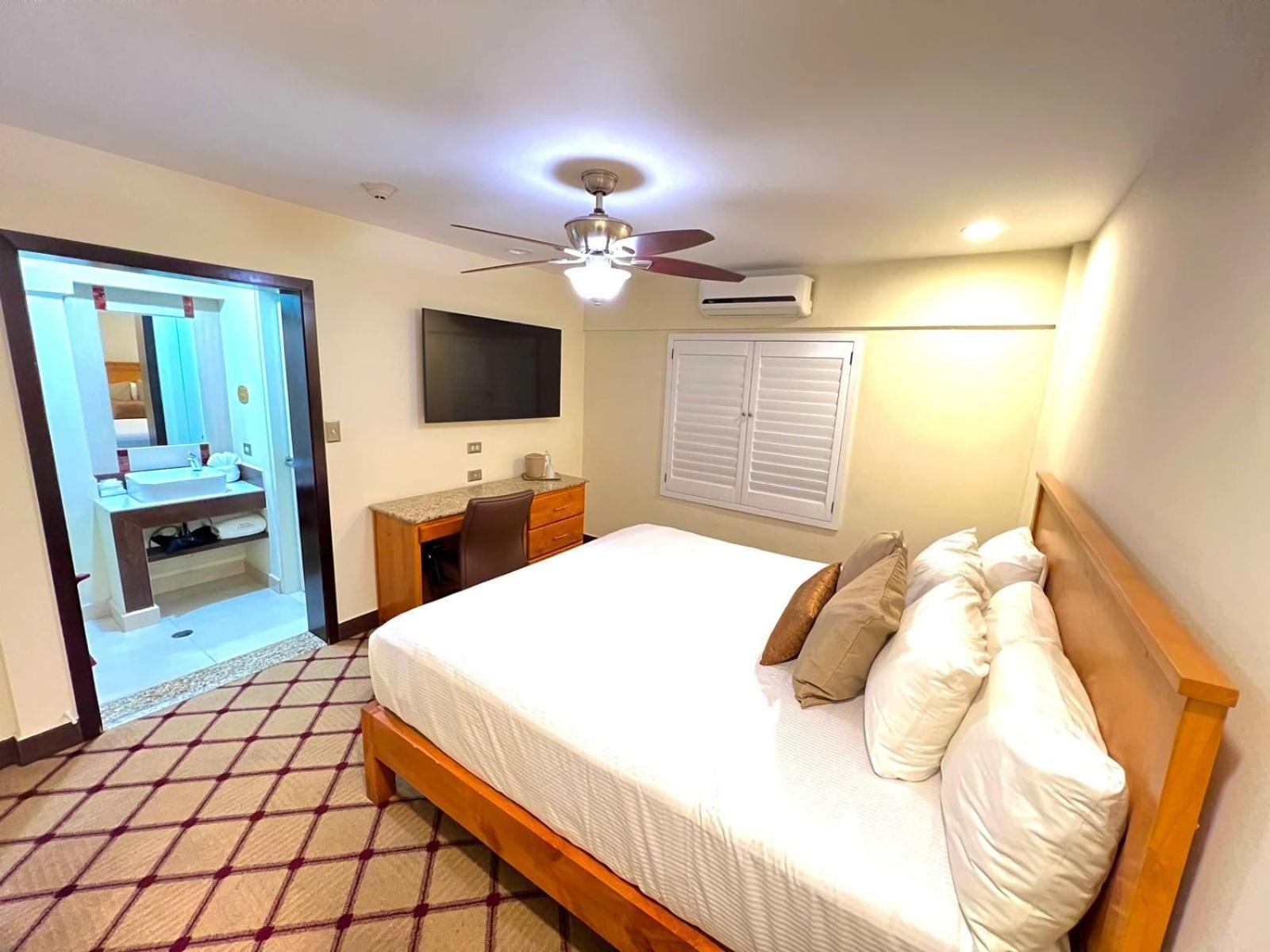 King Room,1563361432:JPEG