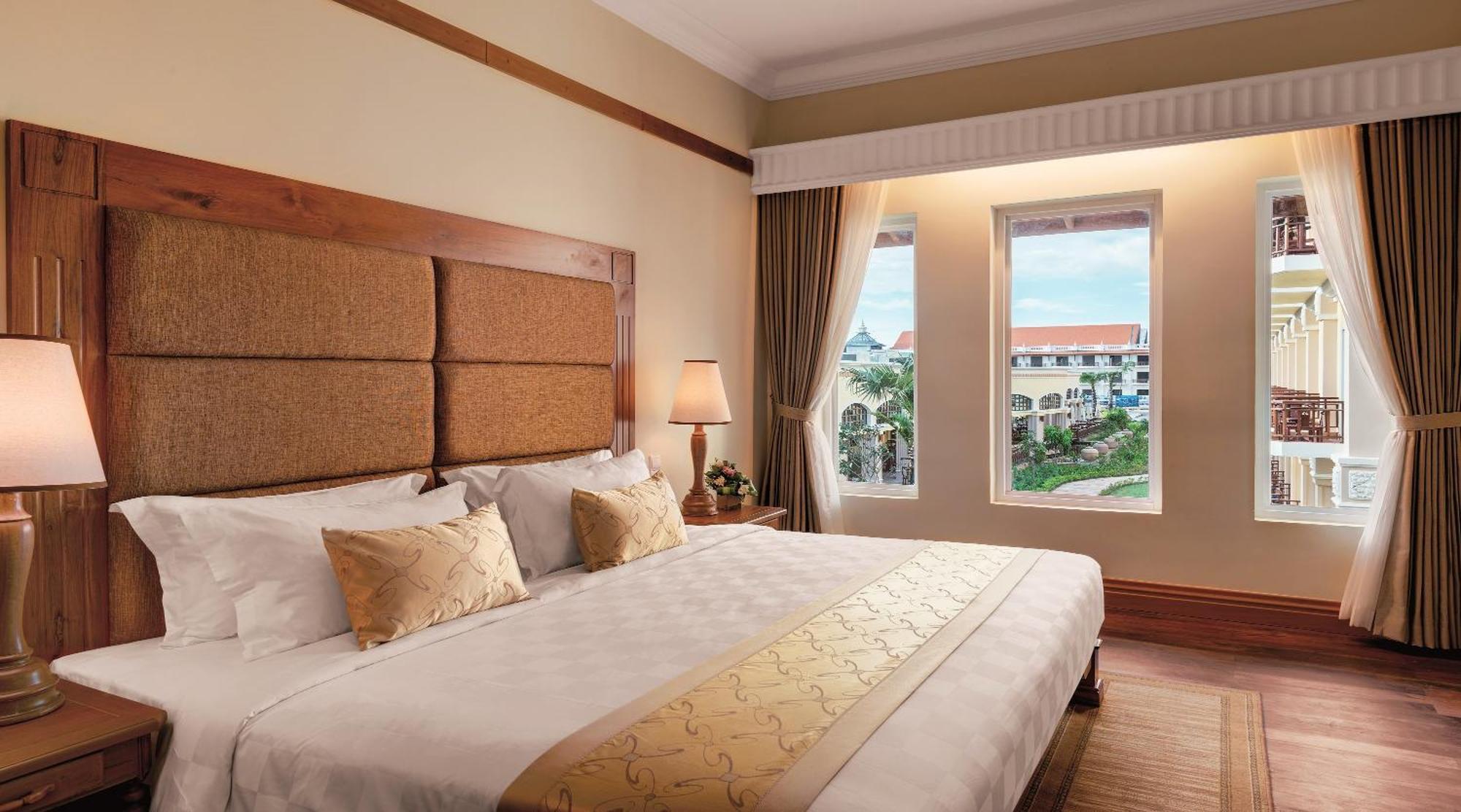 Junior Suite,1559721193:JPEG
