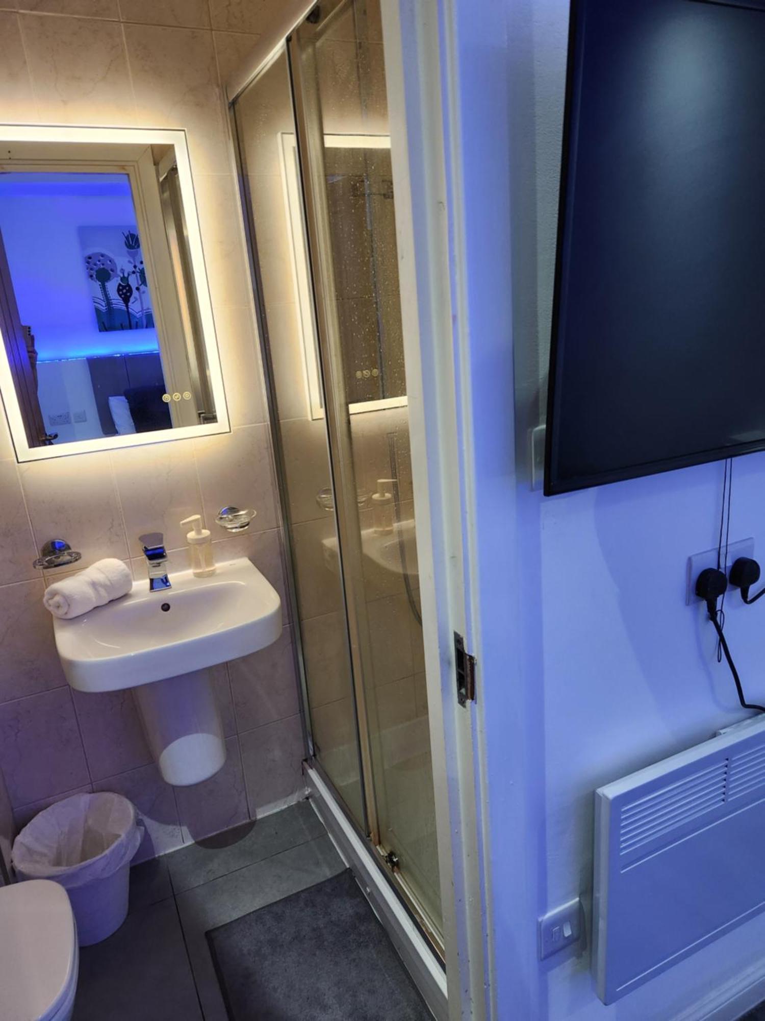 Habitación Doble con baño privado