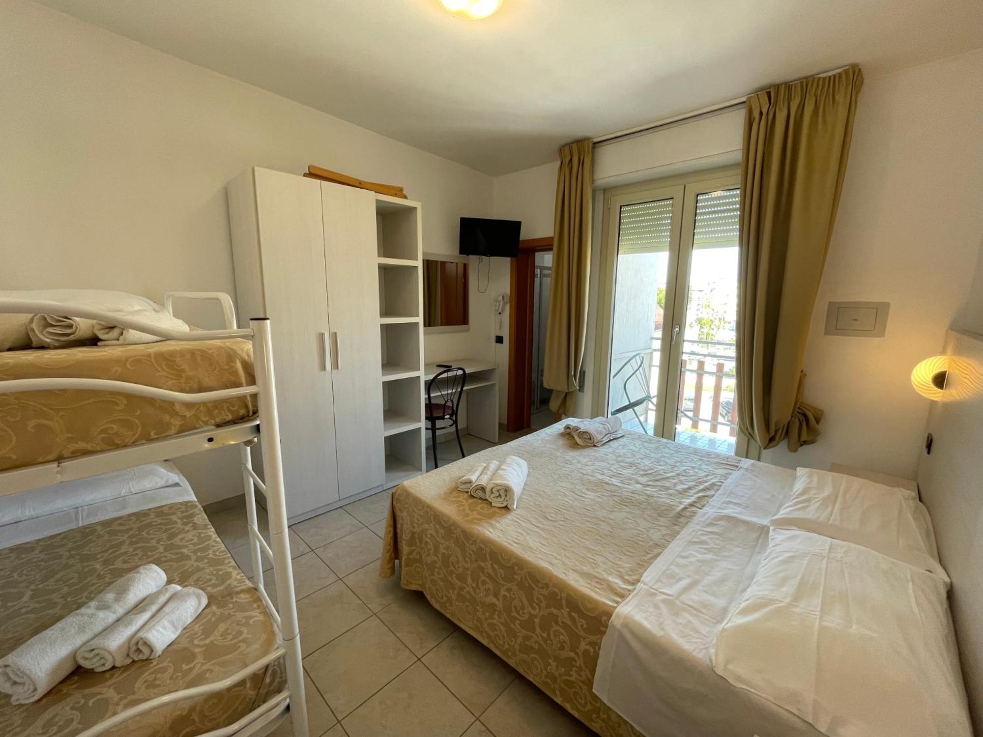 Economy Quadruple Room