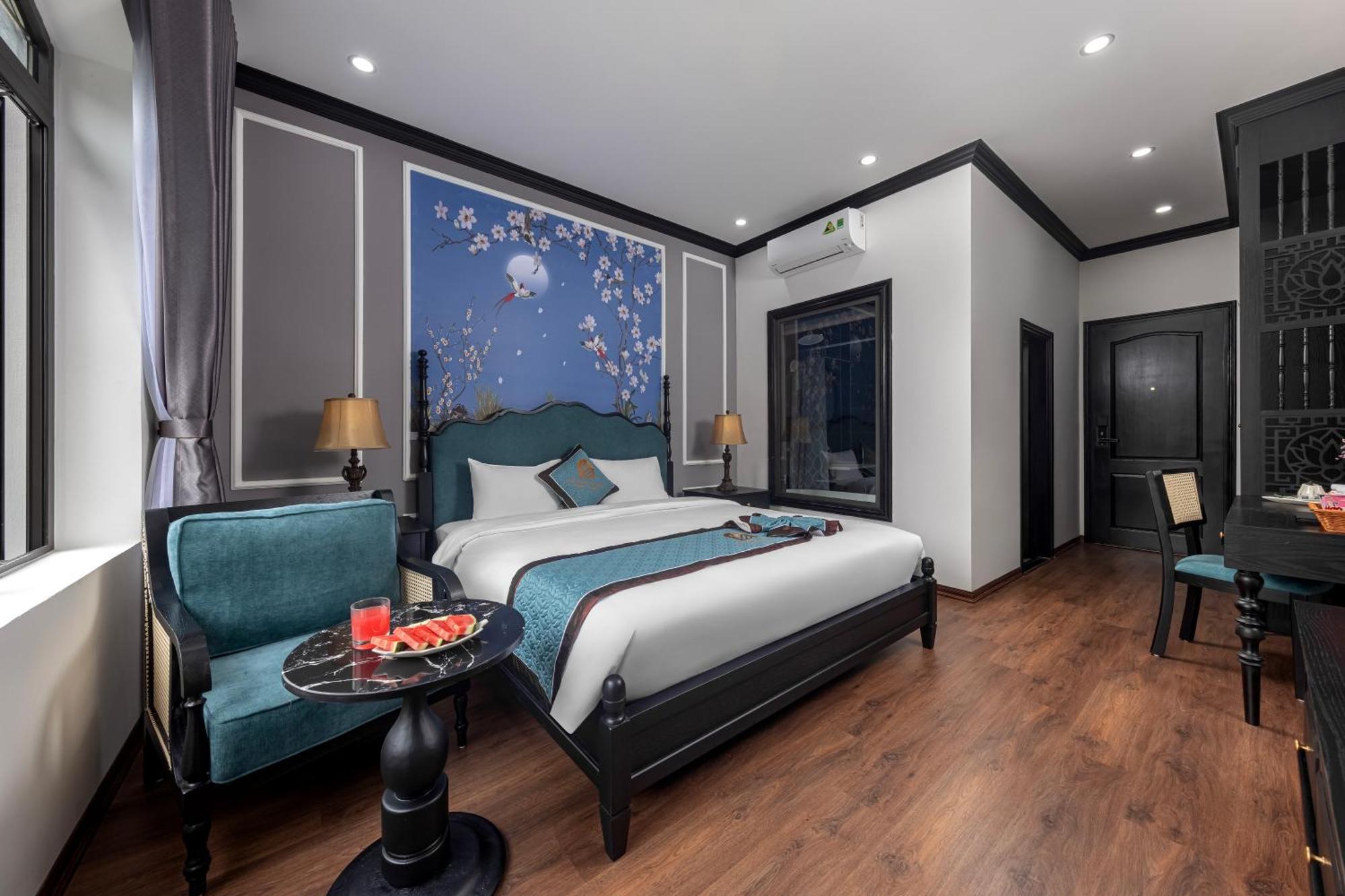 Double Room with Mountain View