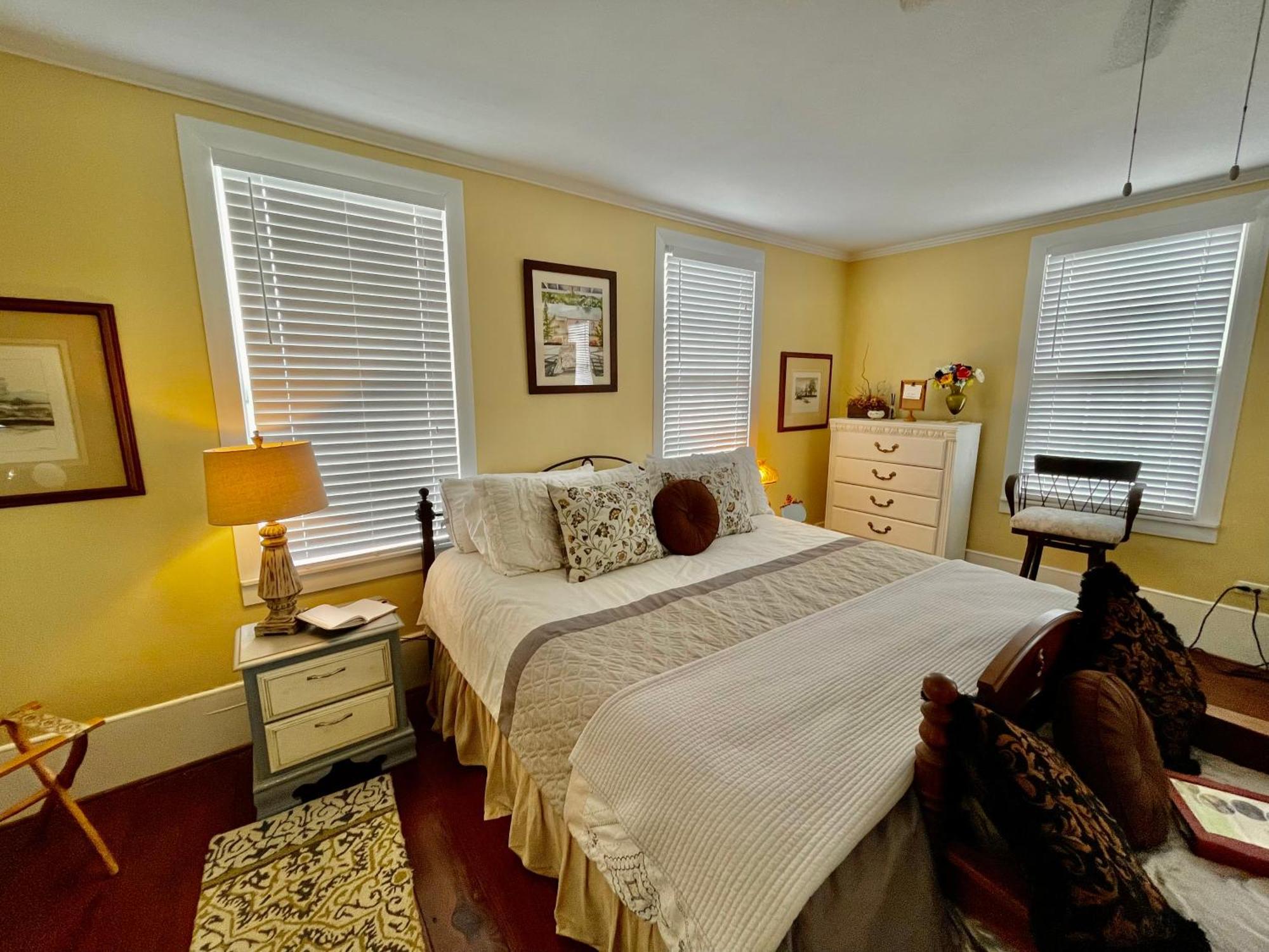 Superior King Room