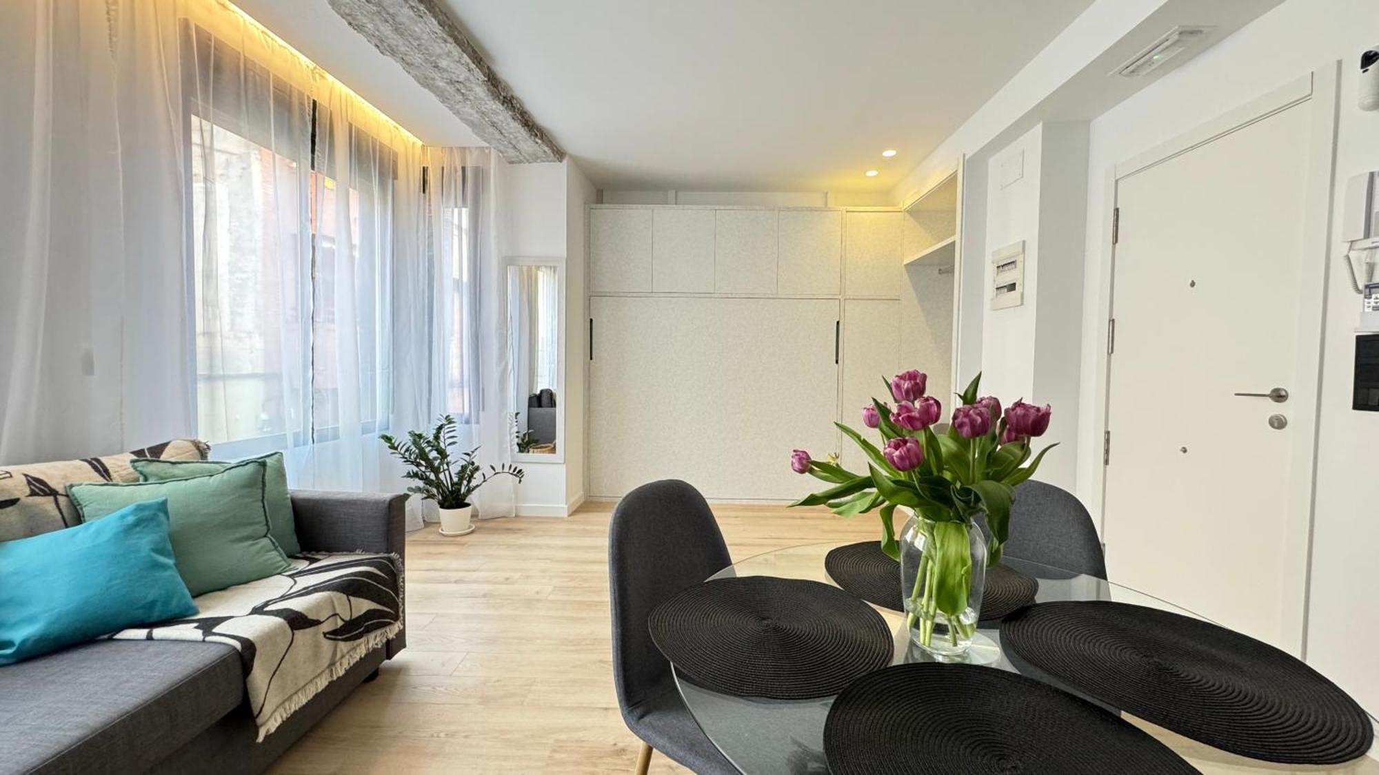 Studio Apartment