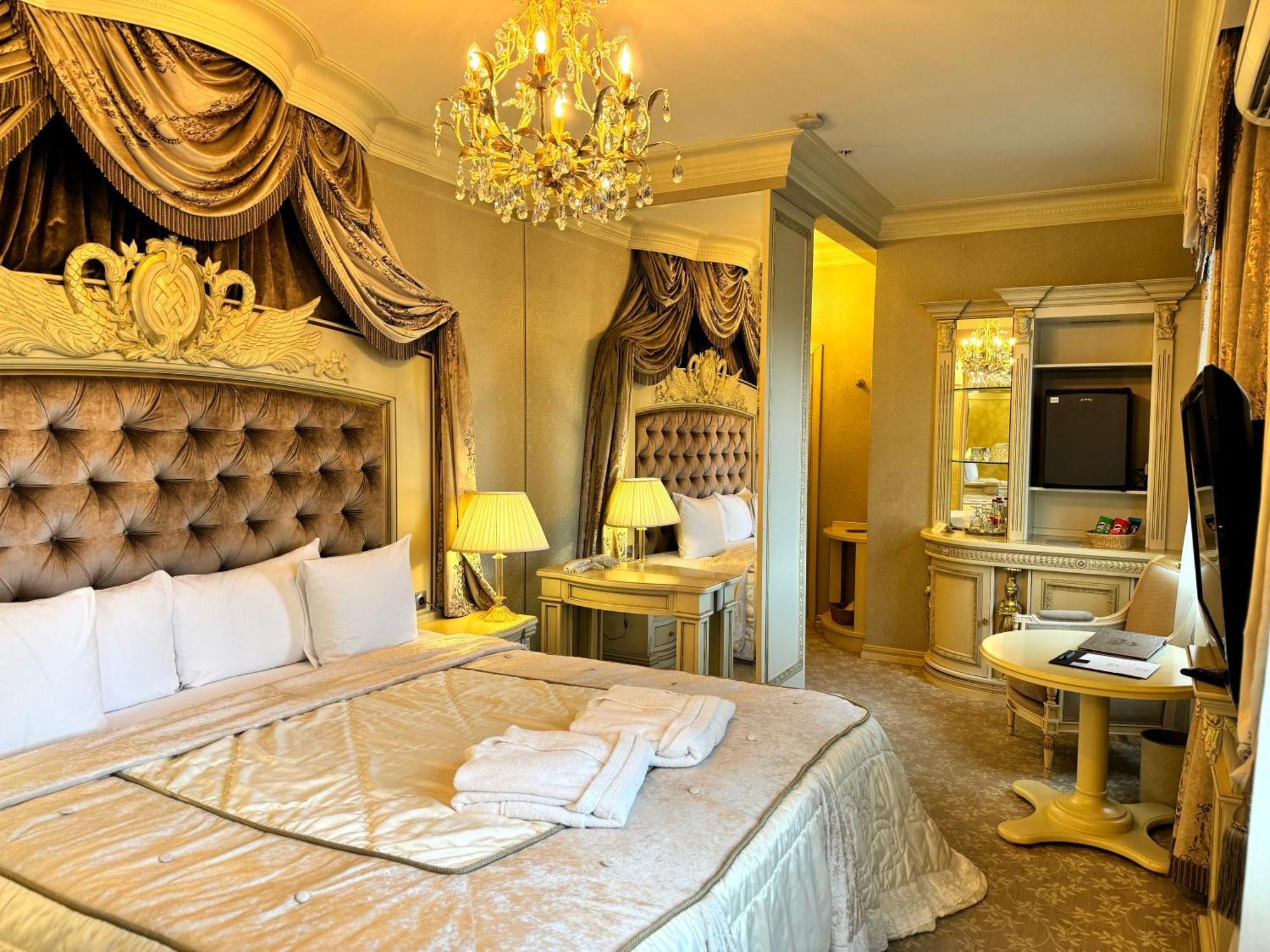 Premium Double Suite,1563289486:JPEG