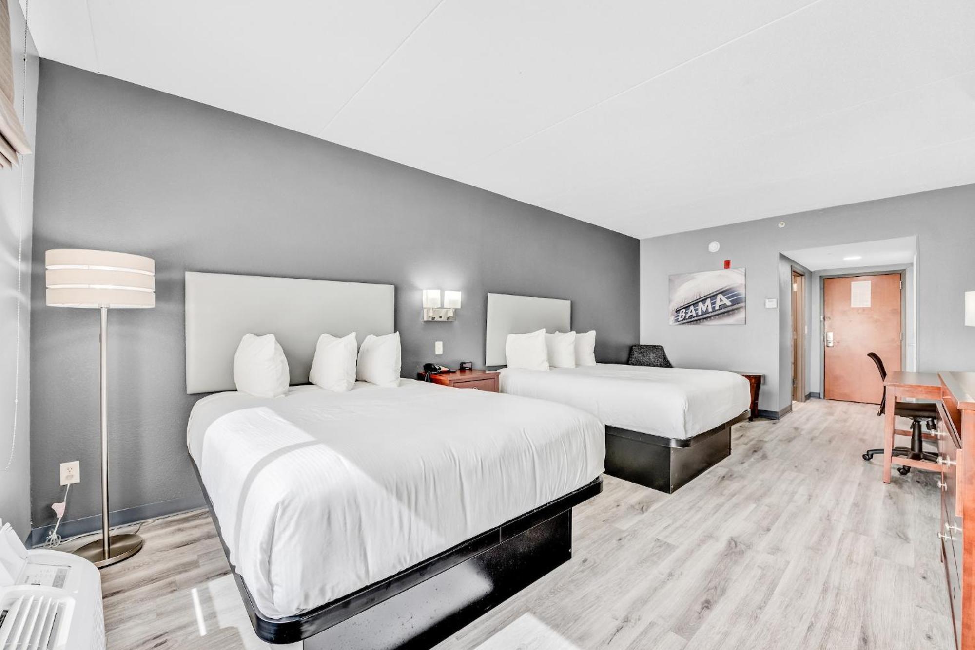 Queen Room with Two Queen Beds- Non-Smoking