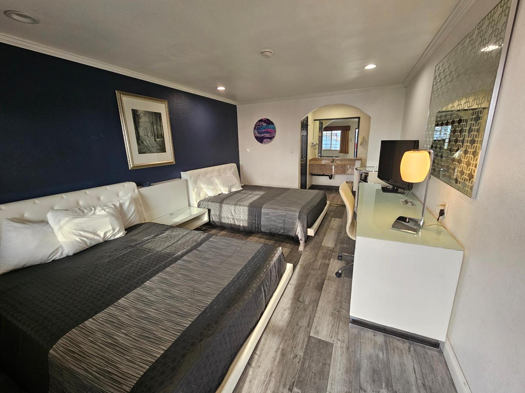 Grand Deluxe Double Room