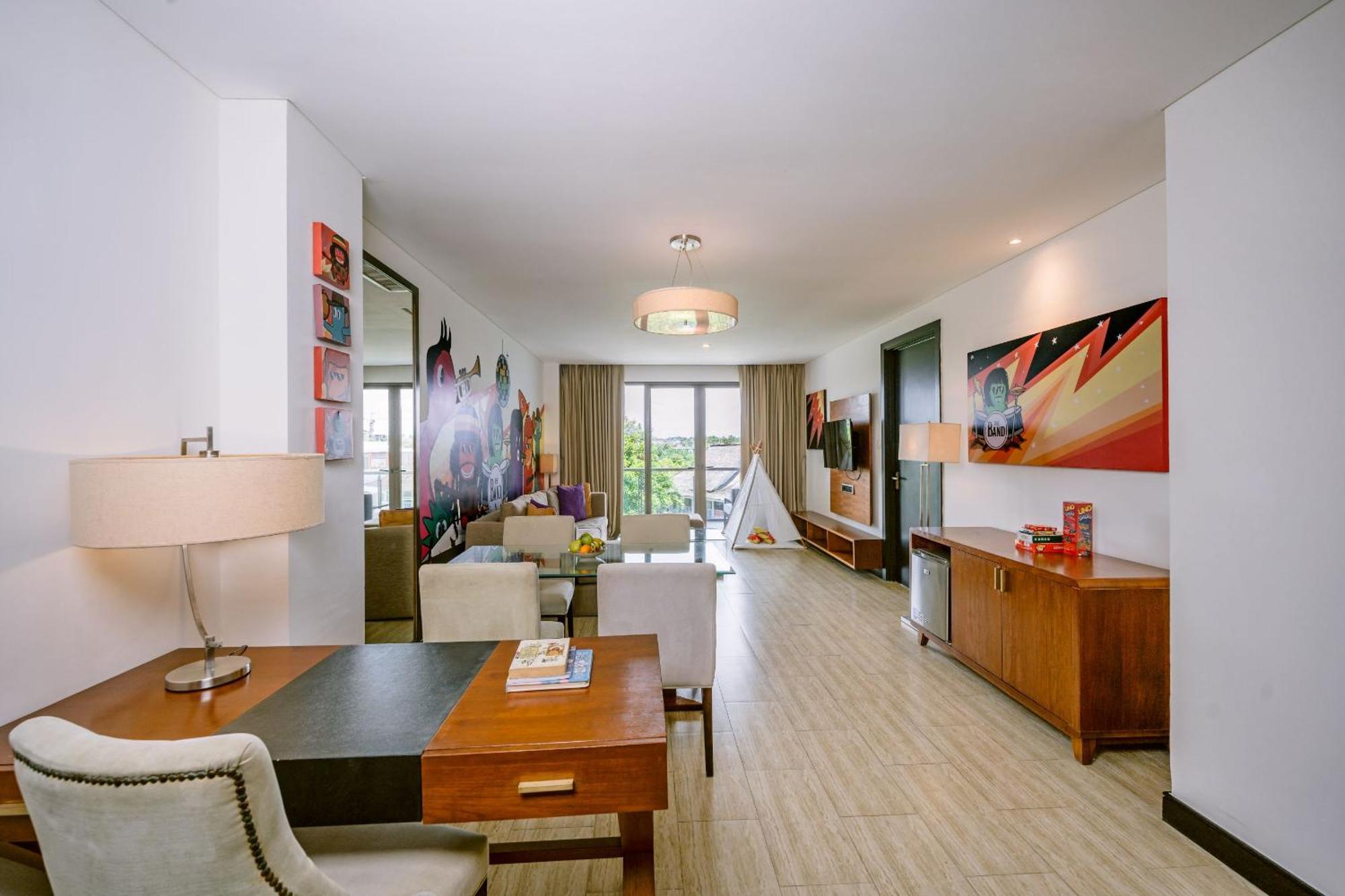 Family Suite with Traditional Kids Games and Wellness Activity