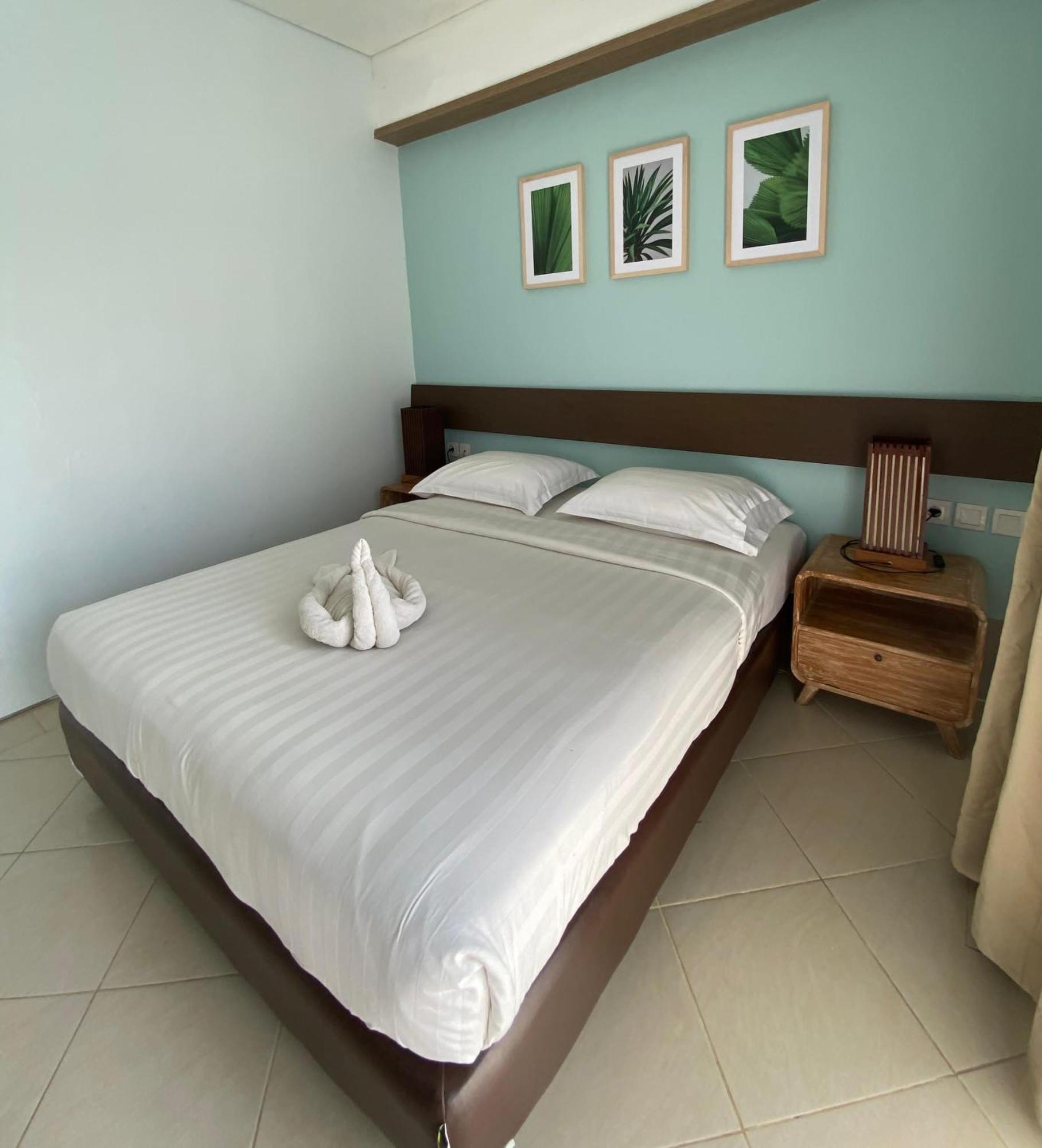 Cozy Double Room,1563326356:JPEG