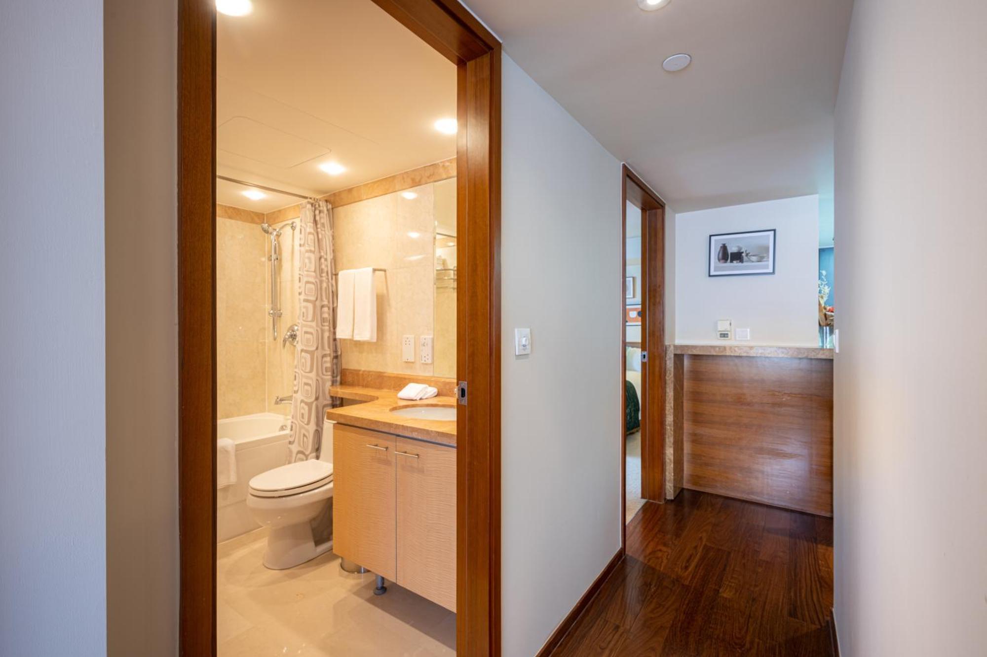 Three-Bedroom ApartmentBuffet