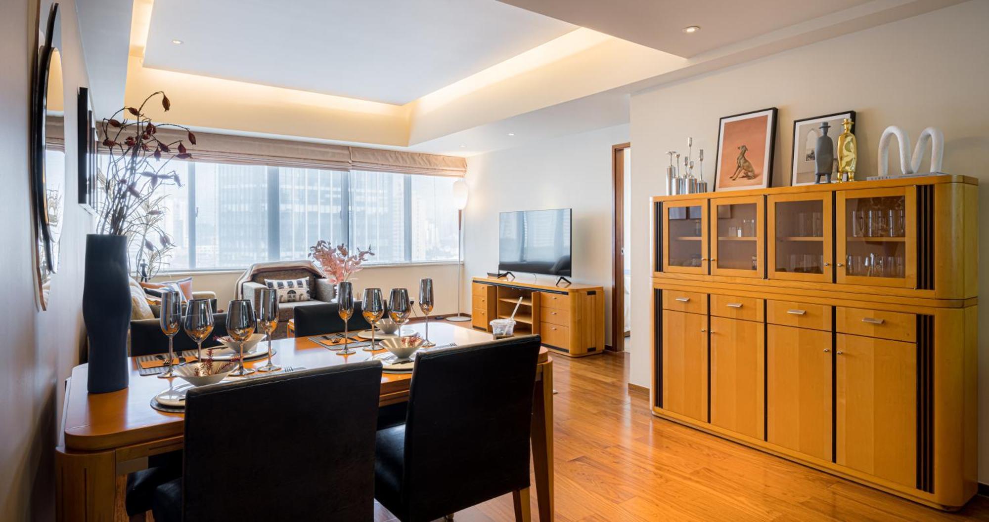 Three-Bedroom ApartmentBuffet