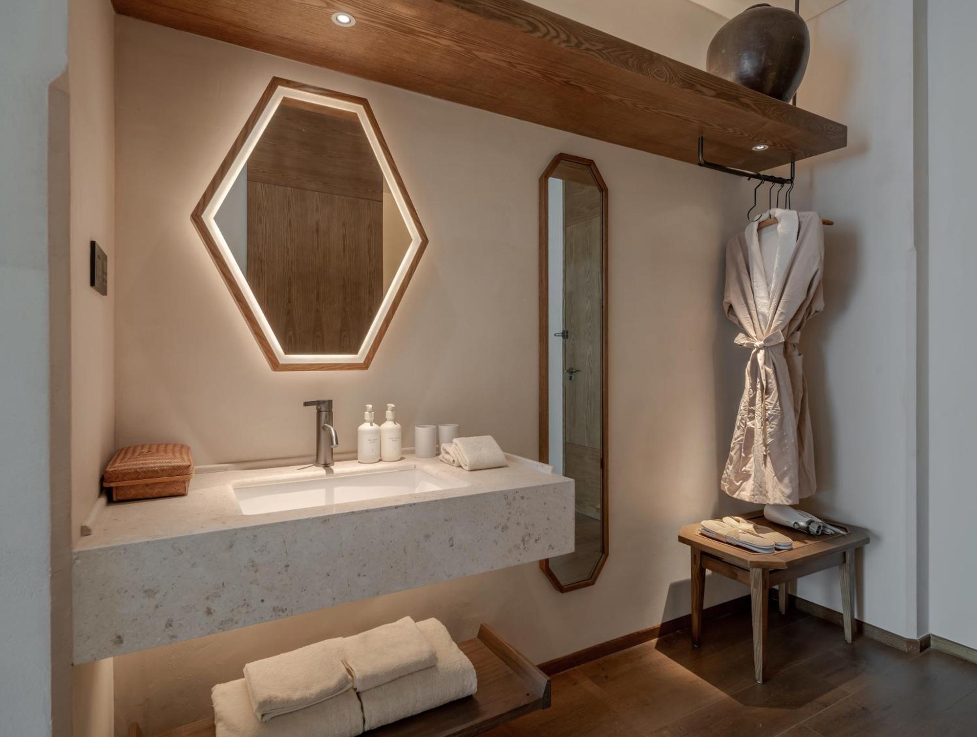 Hepu Double Room